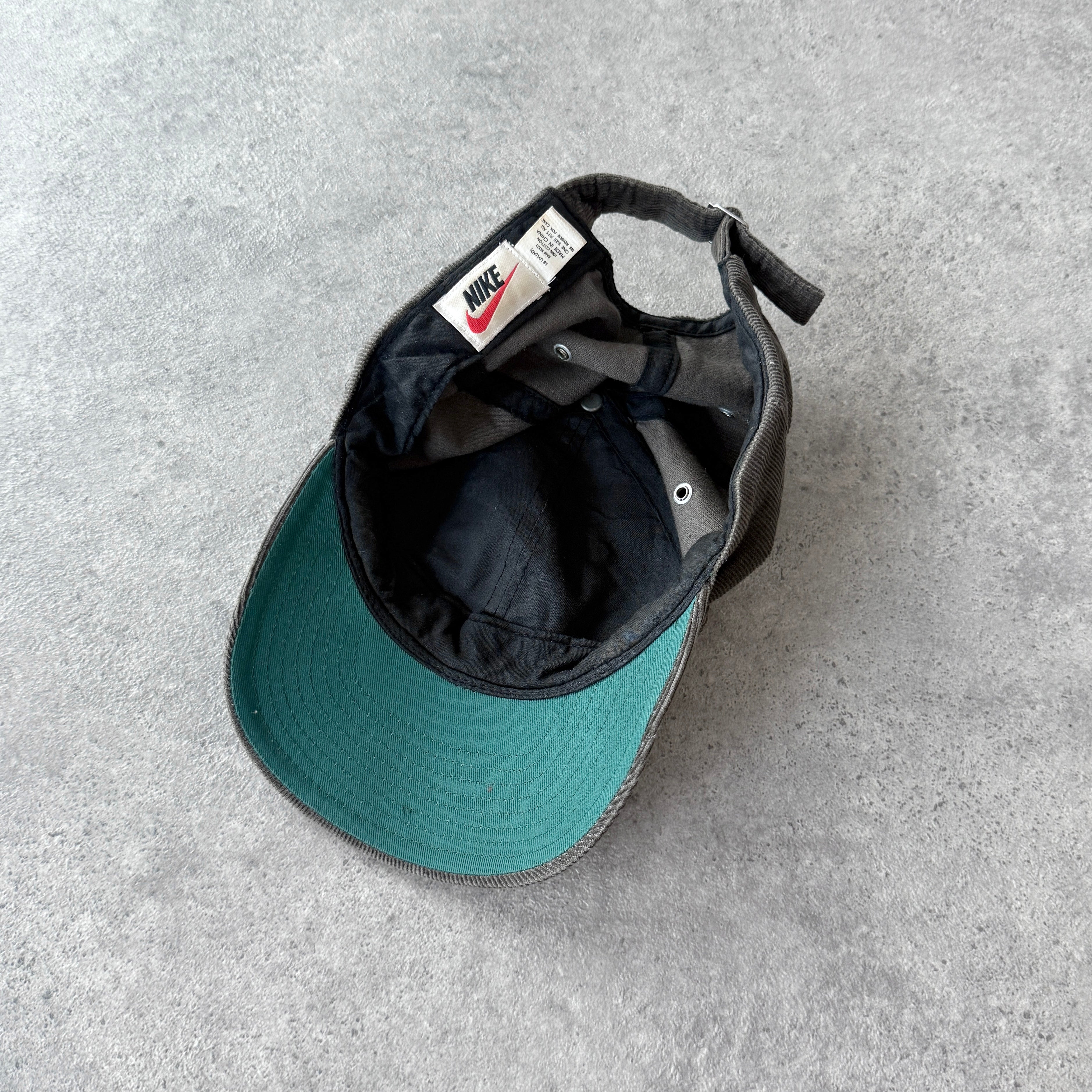 Nike 1990s corduroy embroidered cap
