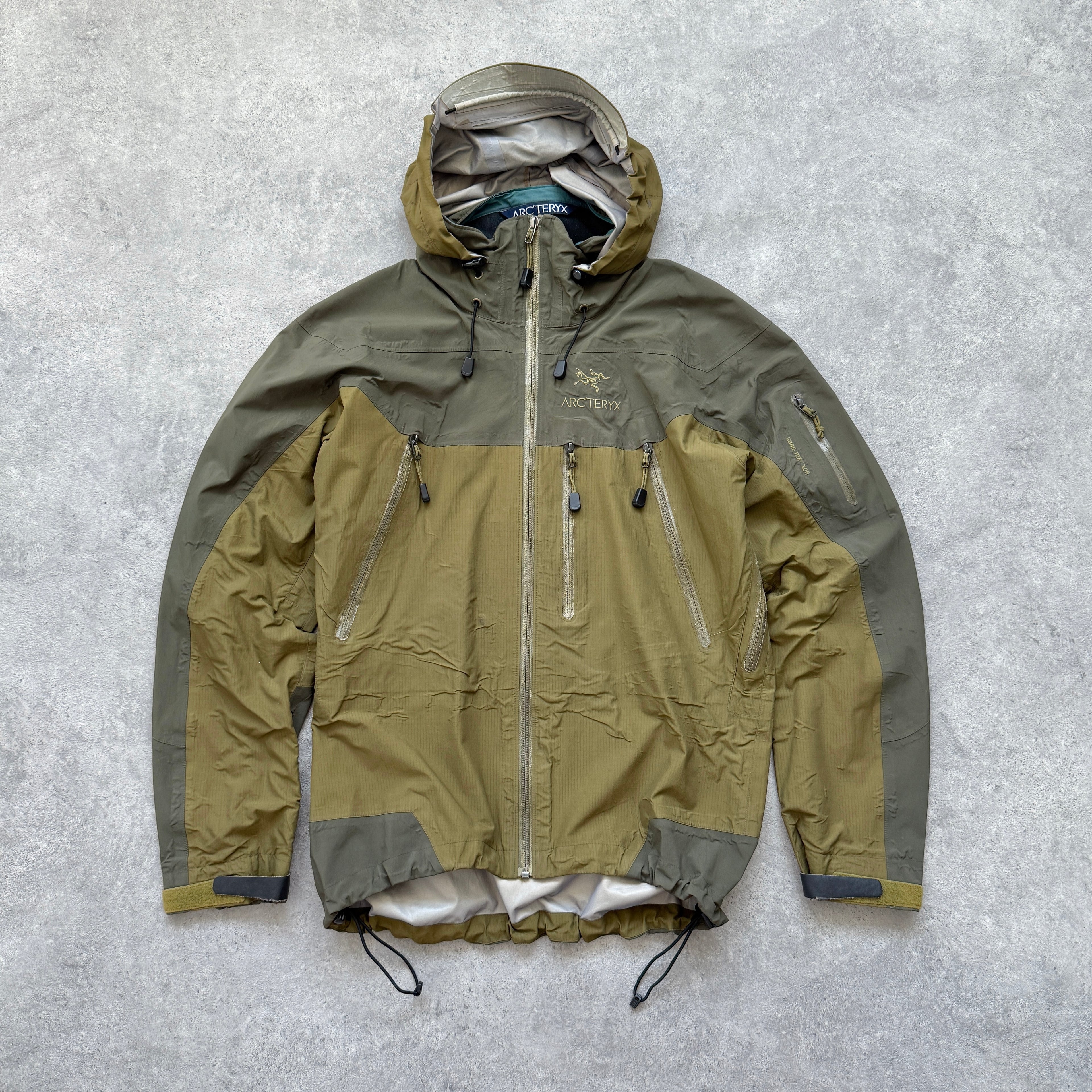 Arc’teryx 2000s Theta AR Gore-tex XCR technical shell jacket (M)