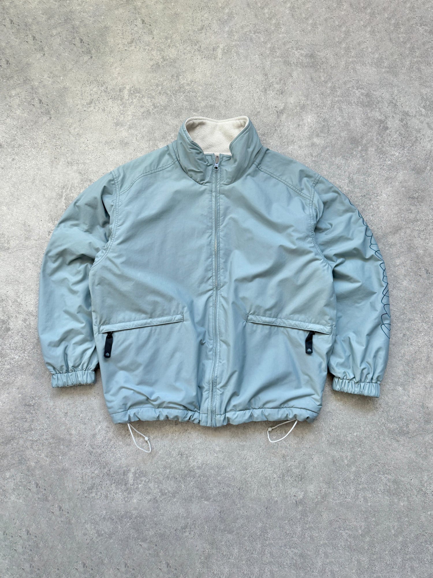 nike acg 2000s reversible storm clad fleece jacket, fleece side back view