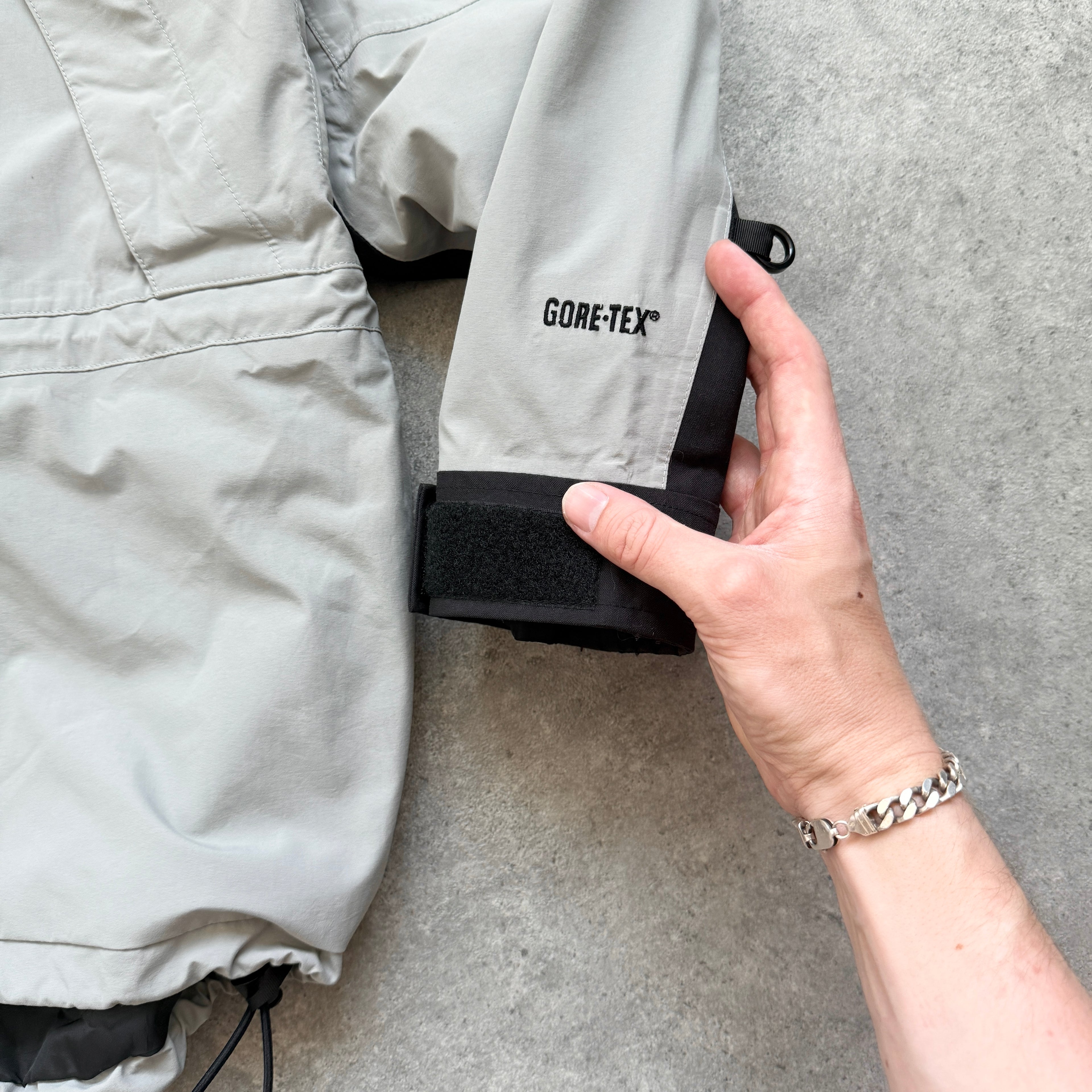 The North Face 2000s Goretex technical jacket (XL)