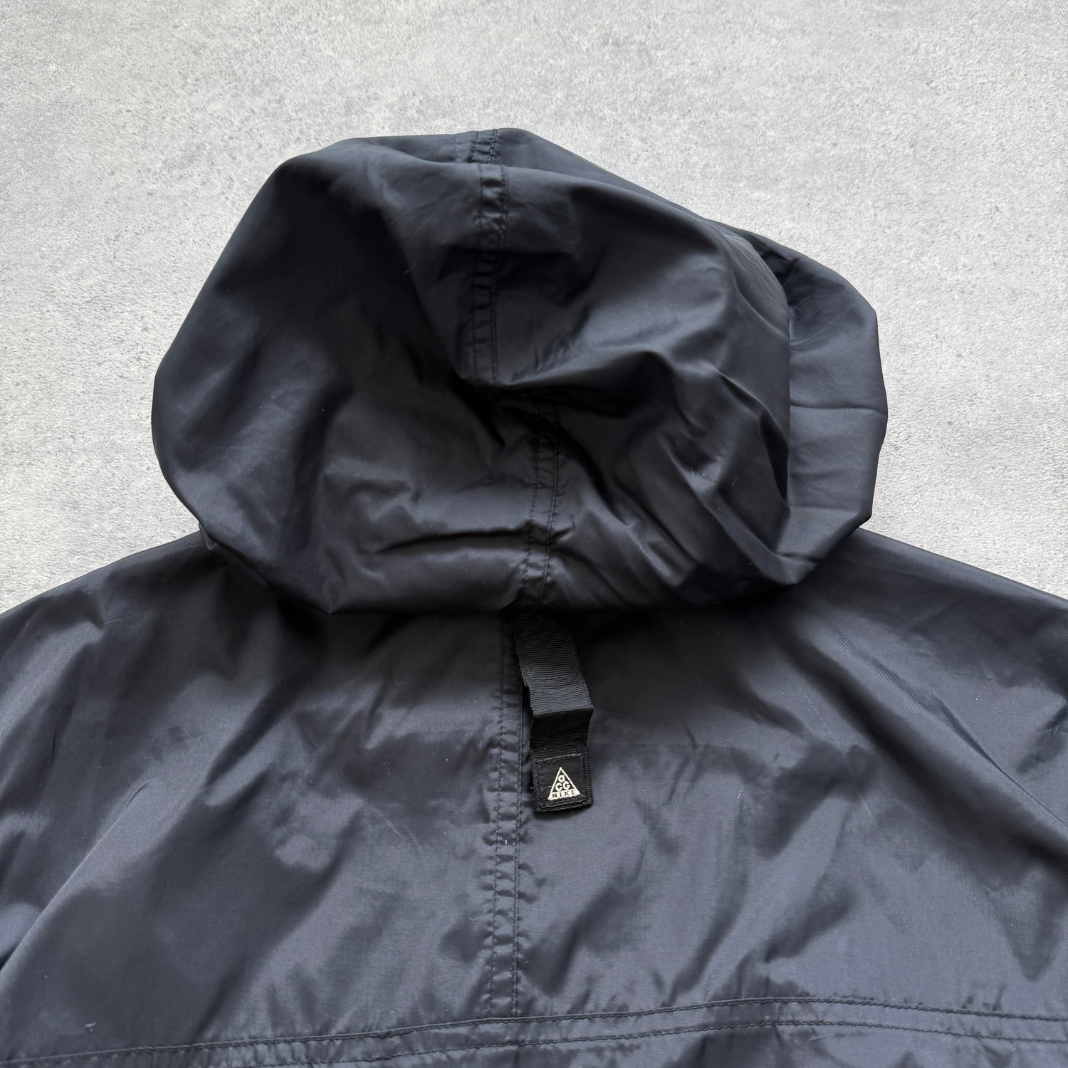 Nike ACG 1990s 1/4 zip technical lightweight shell jacket (M)