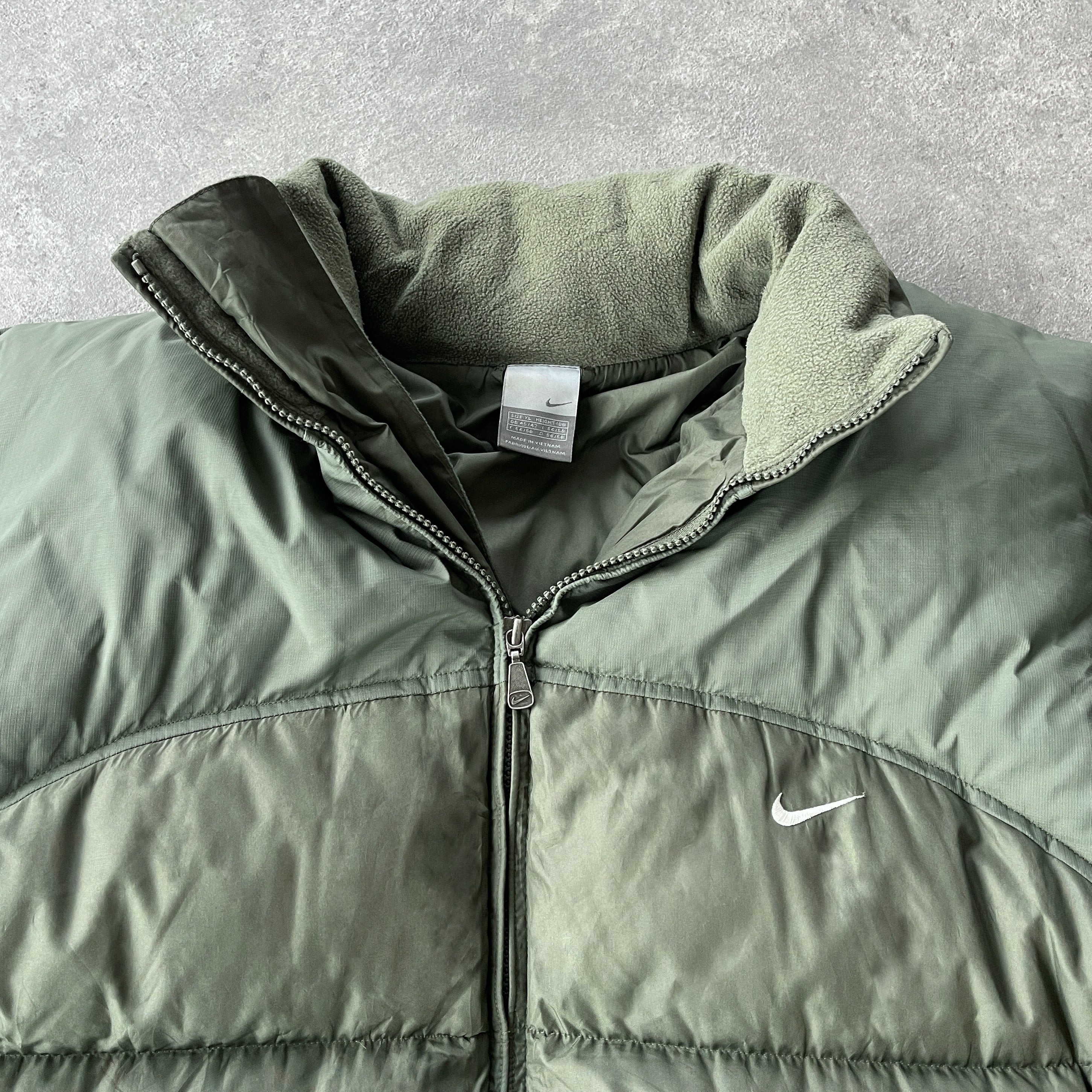 Nike 2000s heavyweight down fill technical puffer jacket (XL)