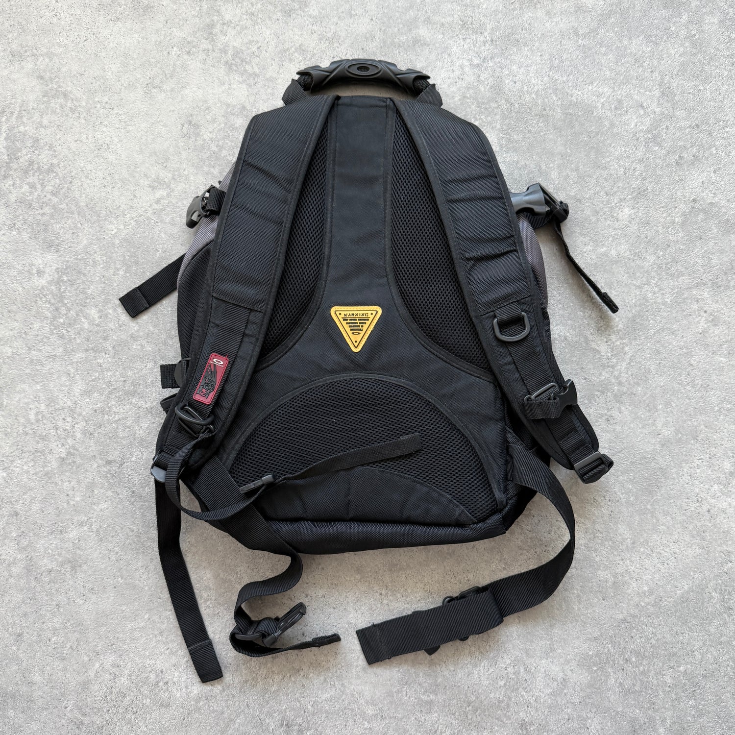 Oakley Software 2000s technical utility backpack (18”x16”)
