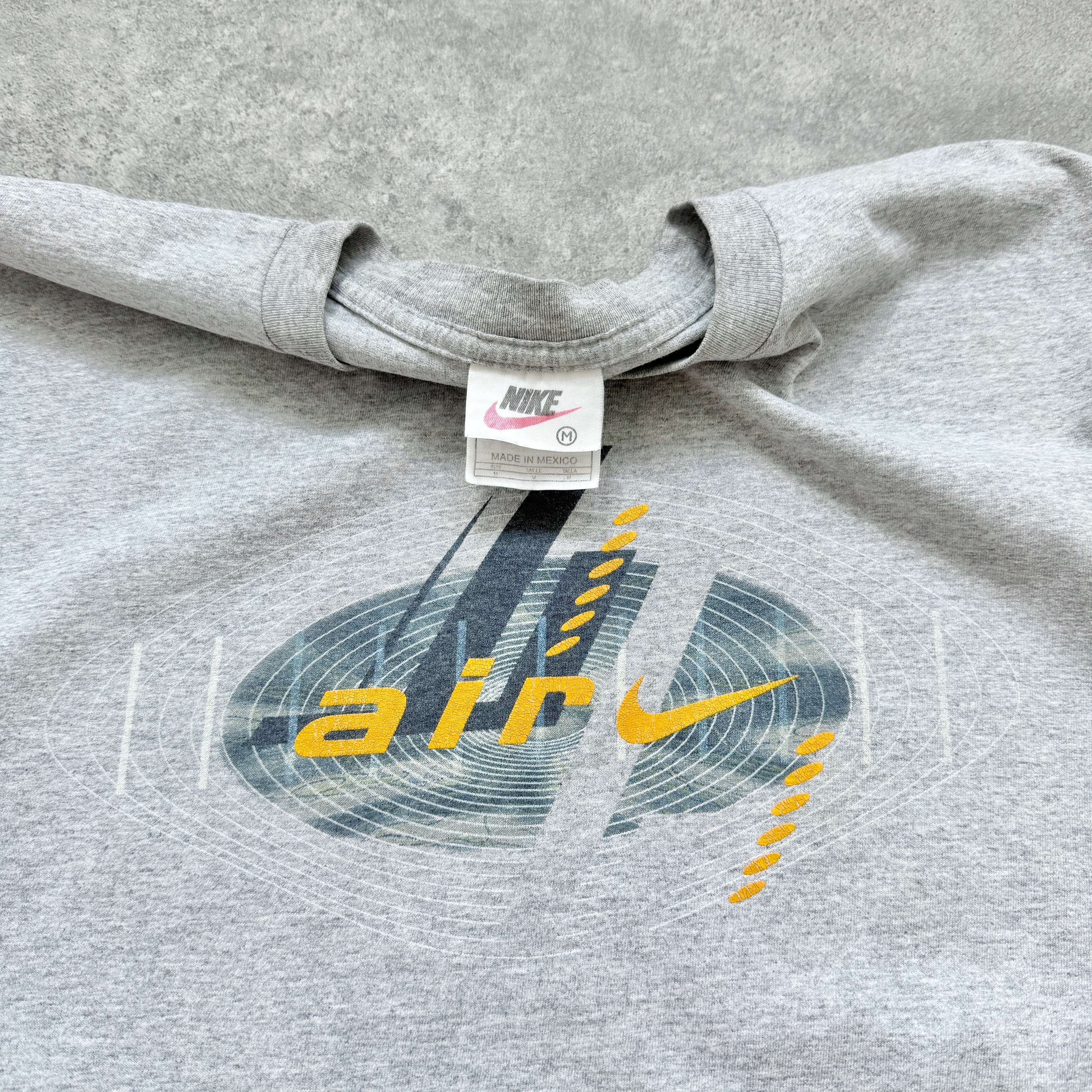 Nike Air 1990s heavyweight graphic t-shirt (M)