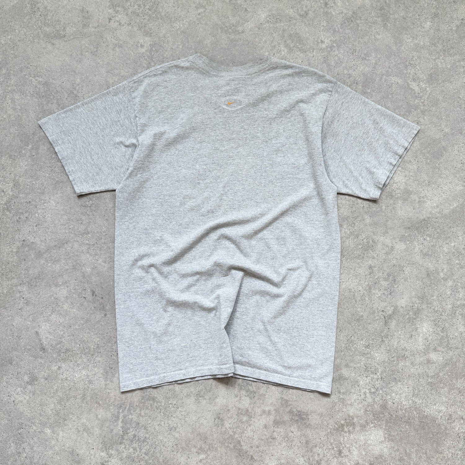 Nike Air 1990s heavyweight graphic t-shirt (M)