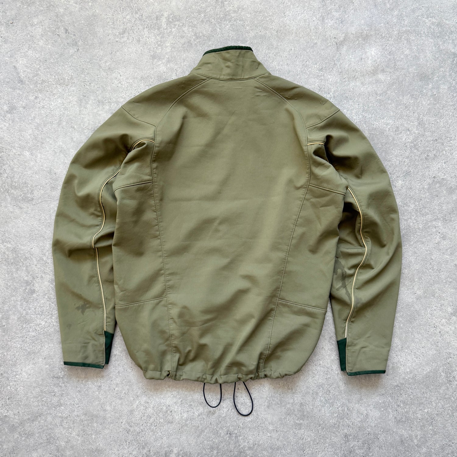 Arc’teryx 2000s technical soft shell jacket (M)
