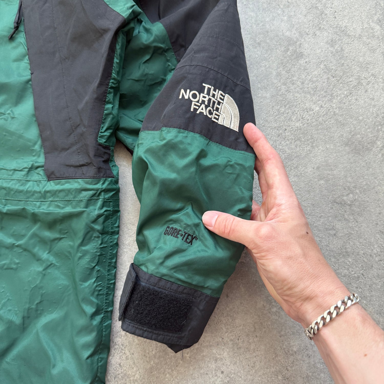 The North Face 2000s Goretex technical jacket (L)
