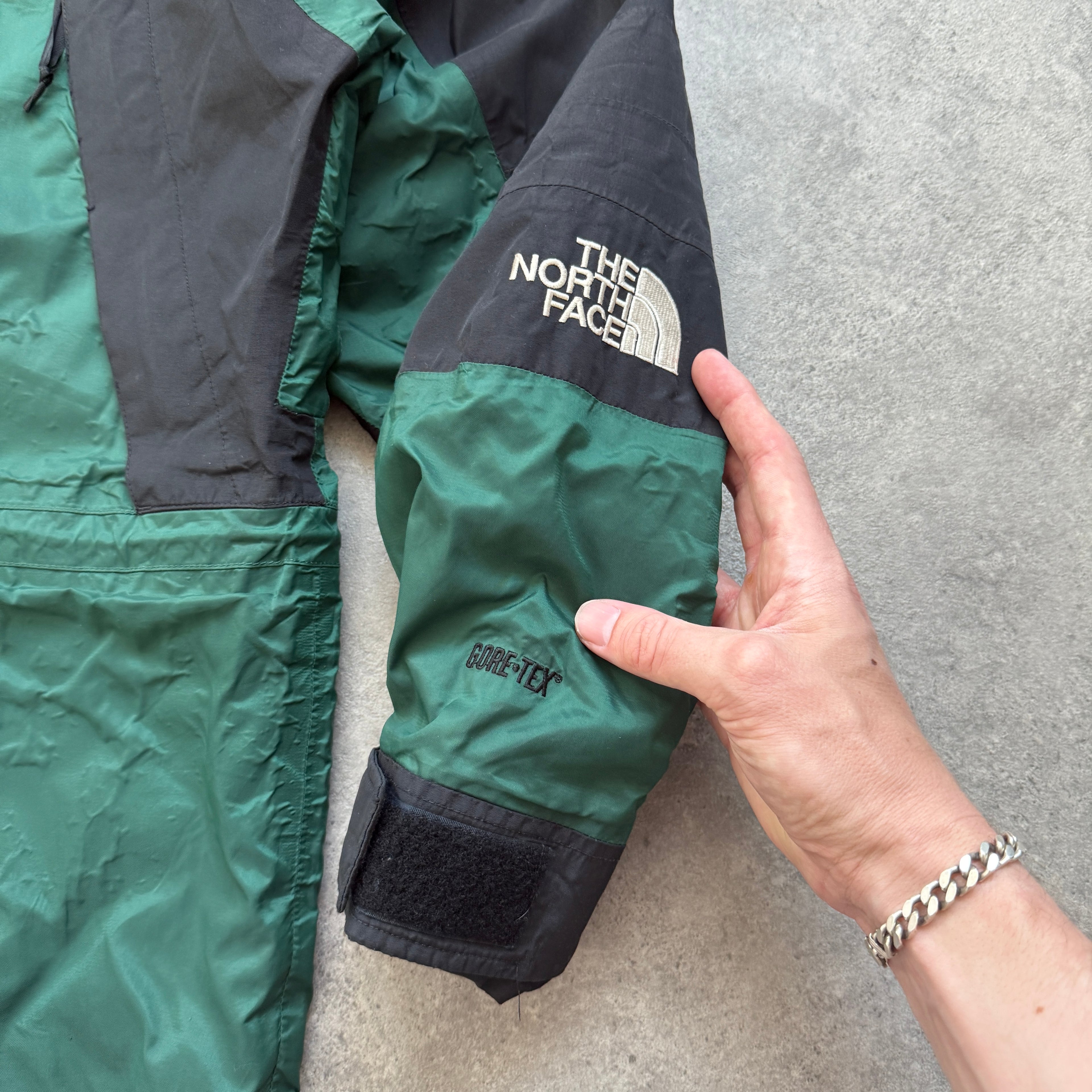 The North Face 2000s Goretex technical jacket (L)