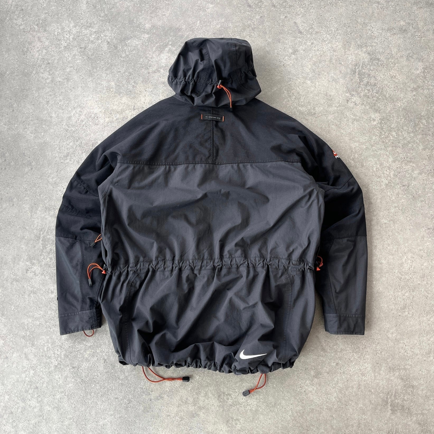 Nike ACG RARE 1990s storm fit heavyweight technical jacket (L)