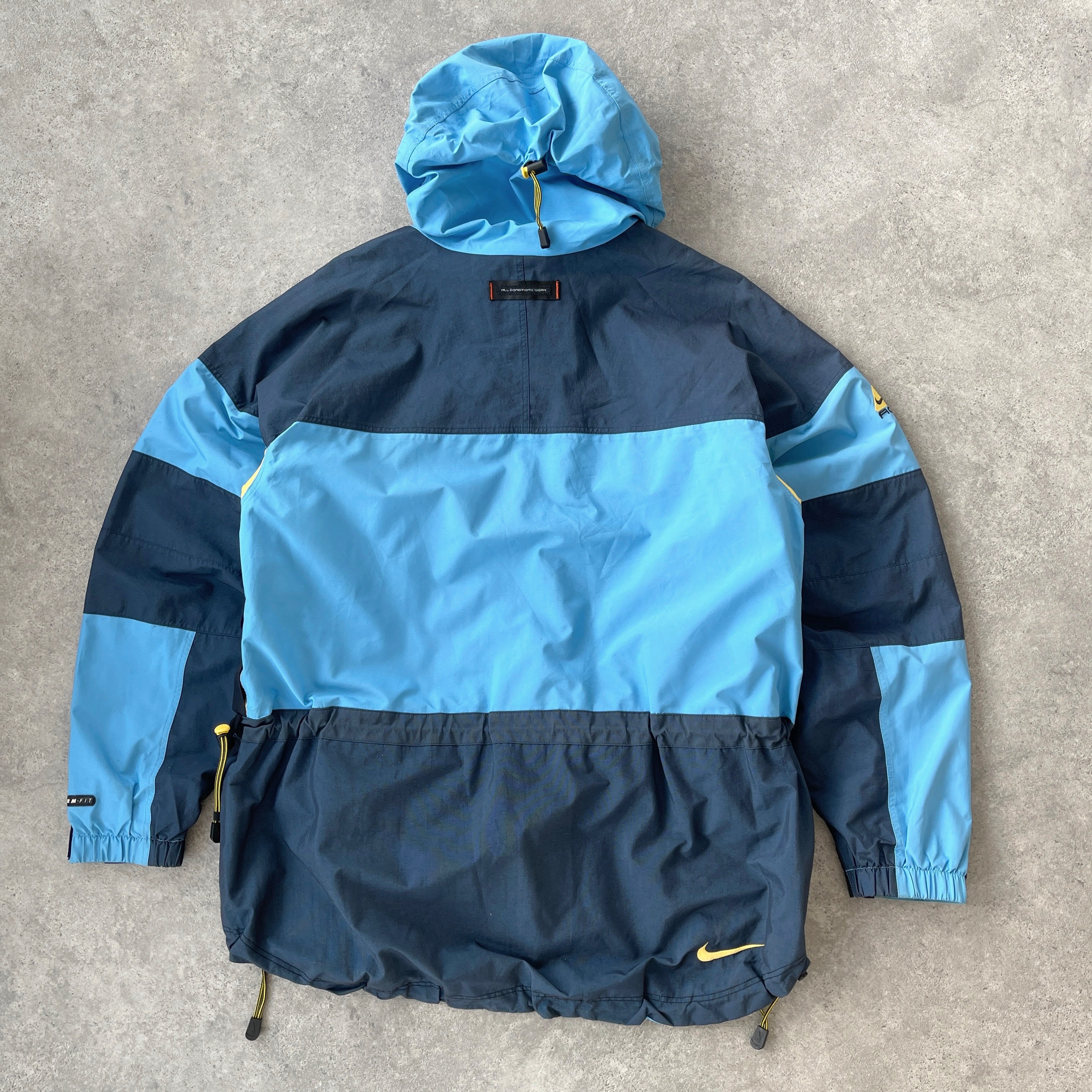 Nike ACG 1990s storm-fit heavyweight waterproof technical jacket (L)