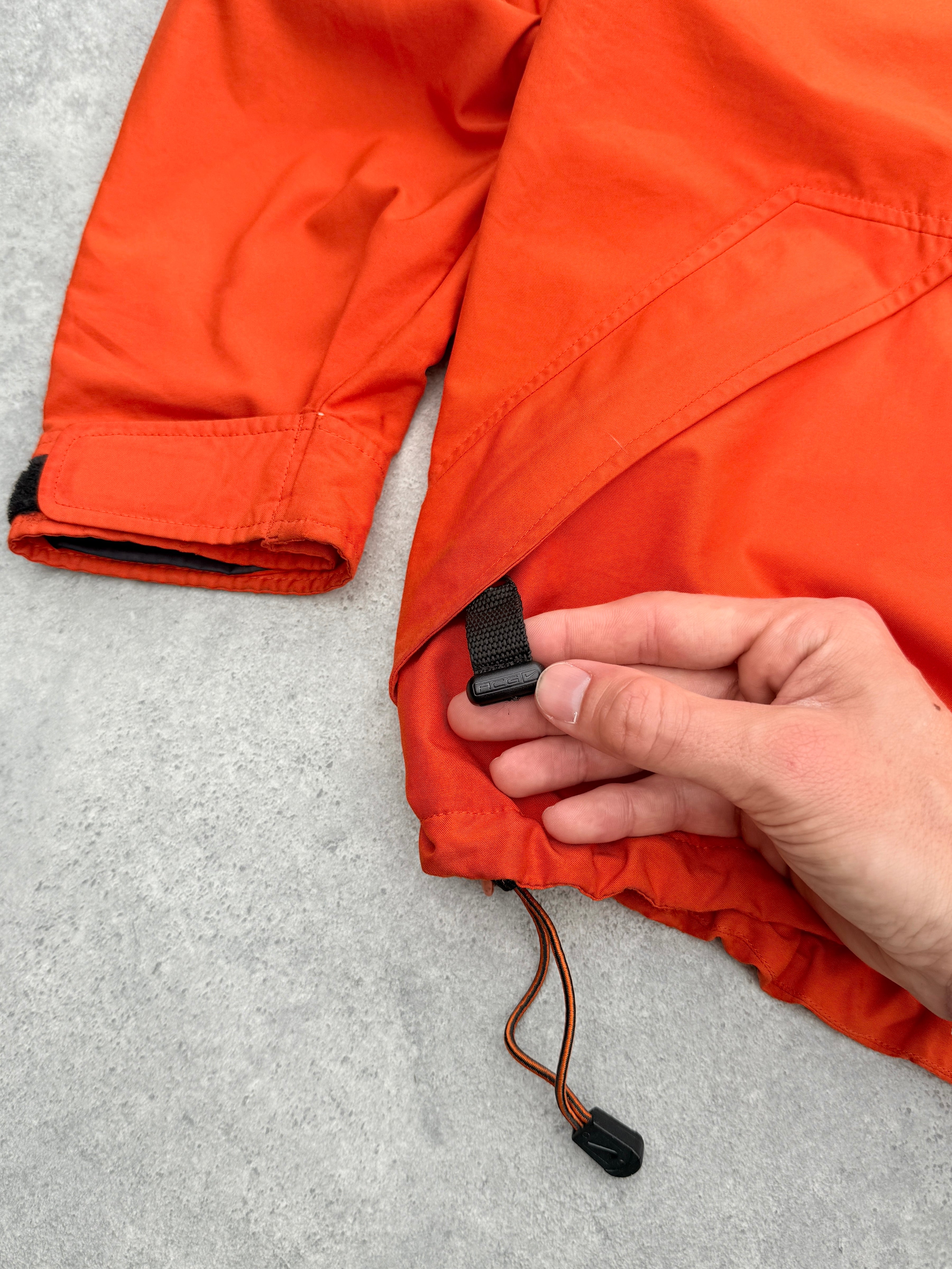 nike acg 1990s lightweight technical waterproof jacket (S)