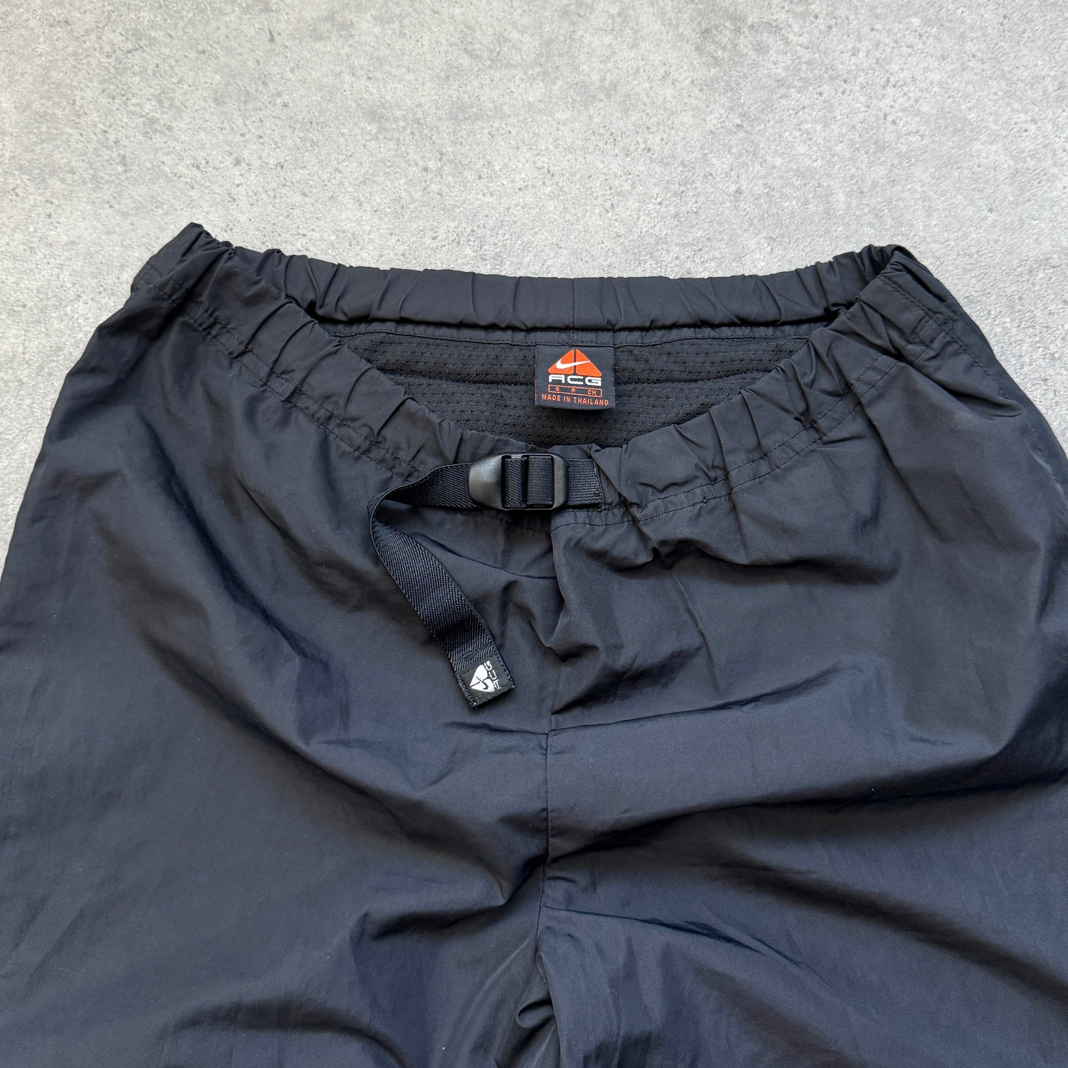 Nike ACG 2000s technical nylon parachute trousers (S)