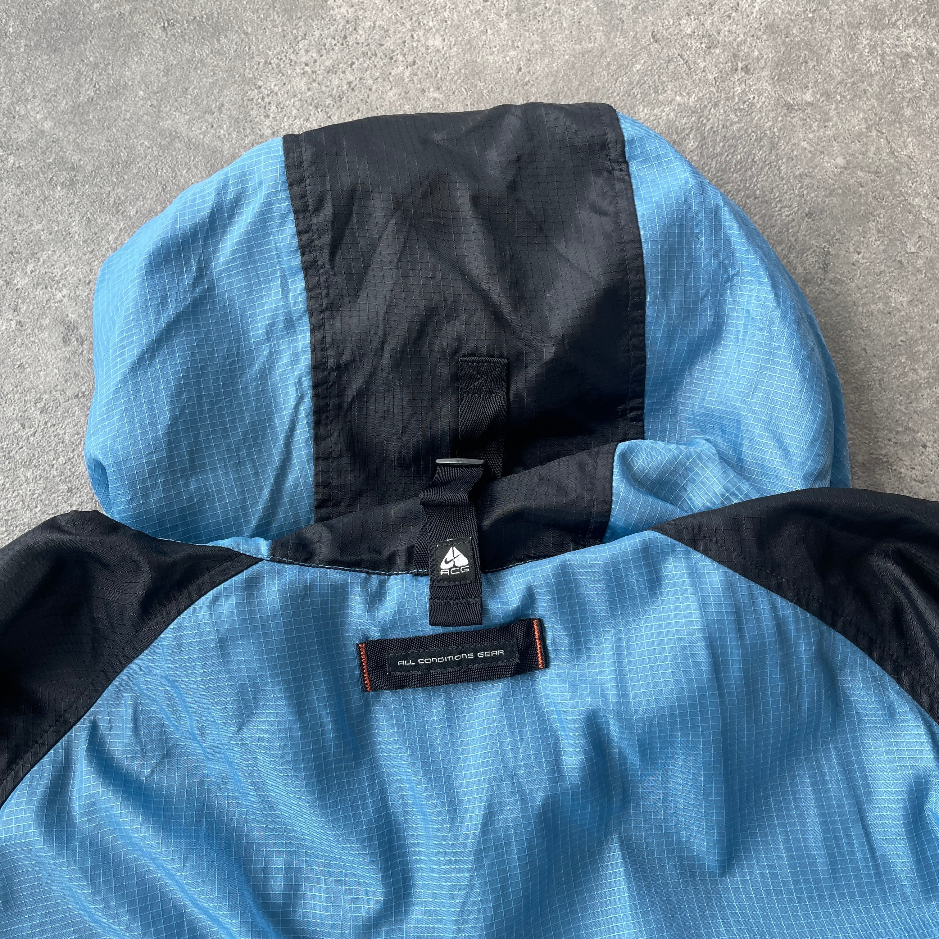 Nike ACG RARE 1990s lightweight packable shell jacket (XL)