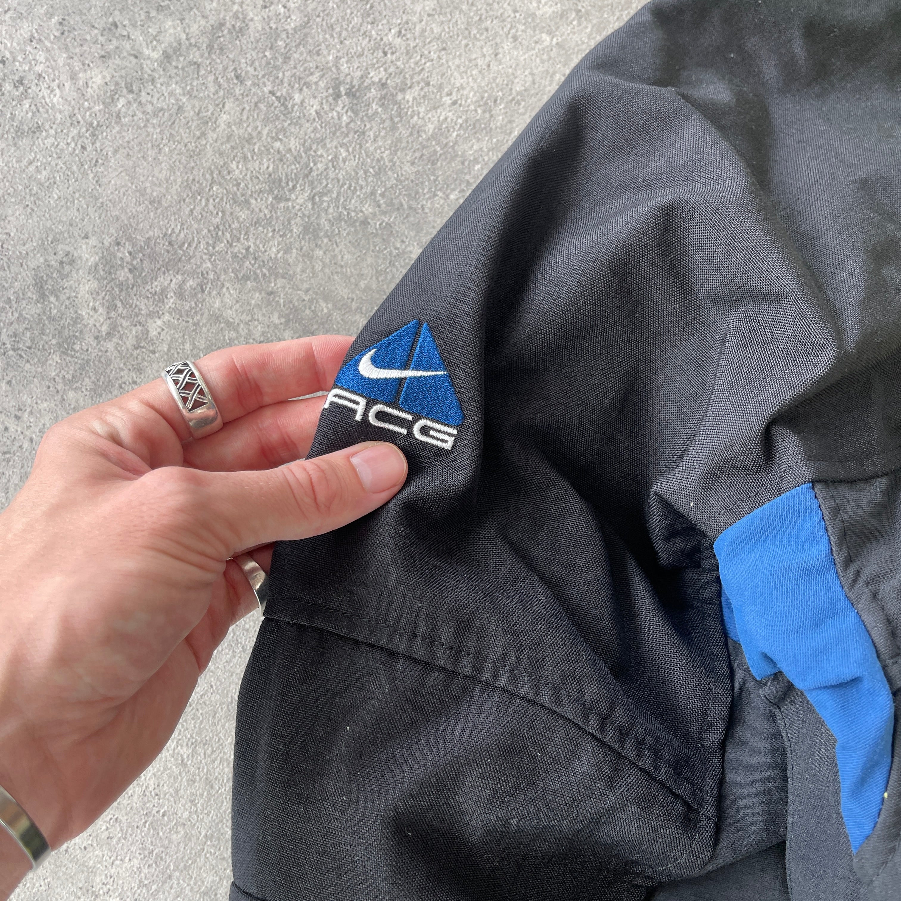 Nike ACG 1990s storm fit heavyweight waterproof technical jacket (XL)