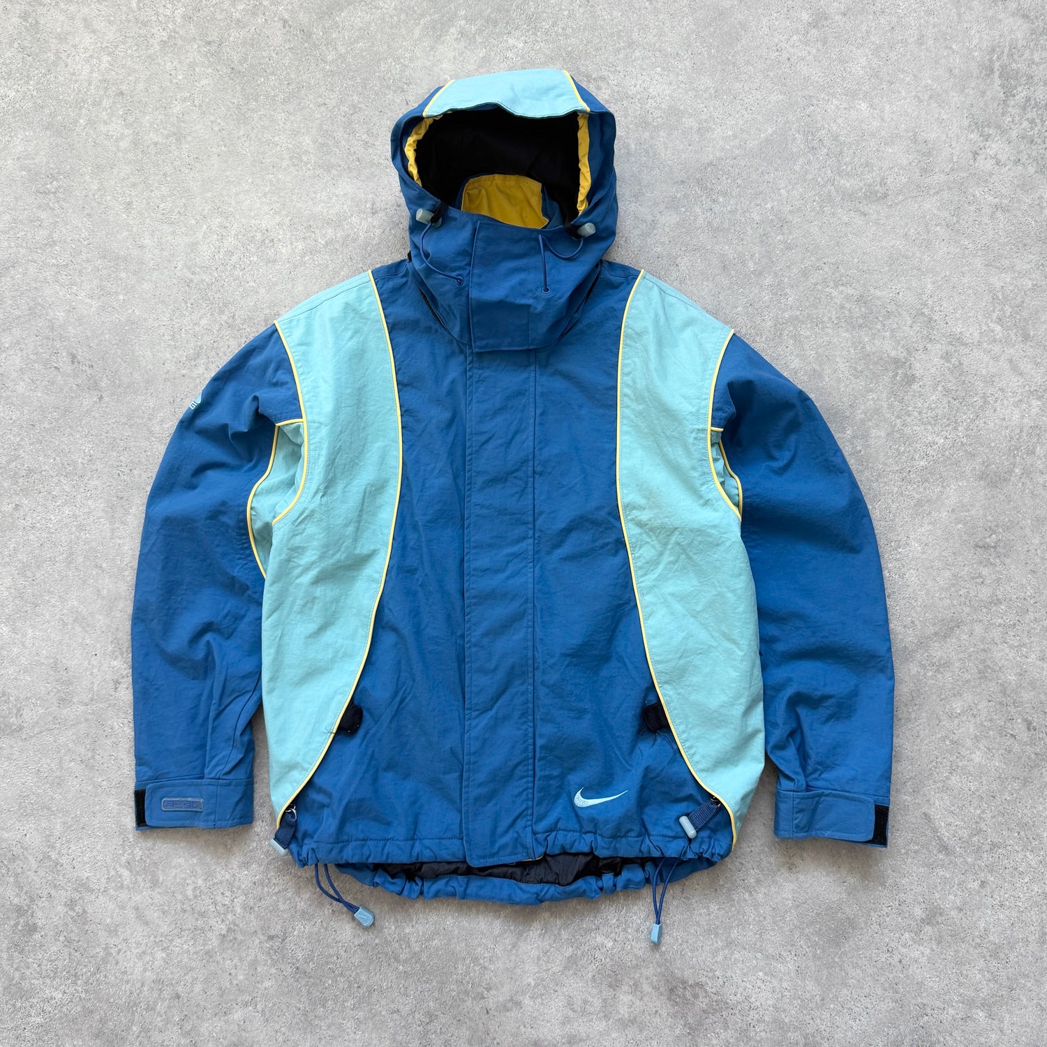 Nike ACG 1990s storm fit heavyweight technical jacket (S)