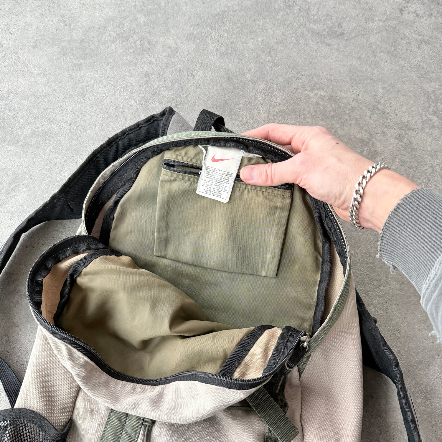 Nike 1990s 35L technical backpack (18”x14”)