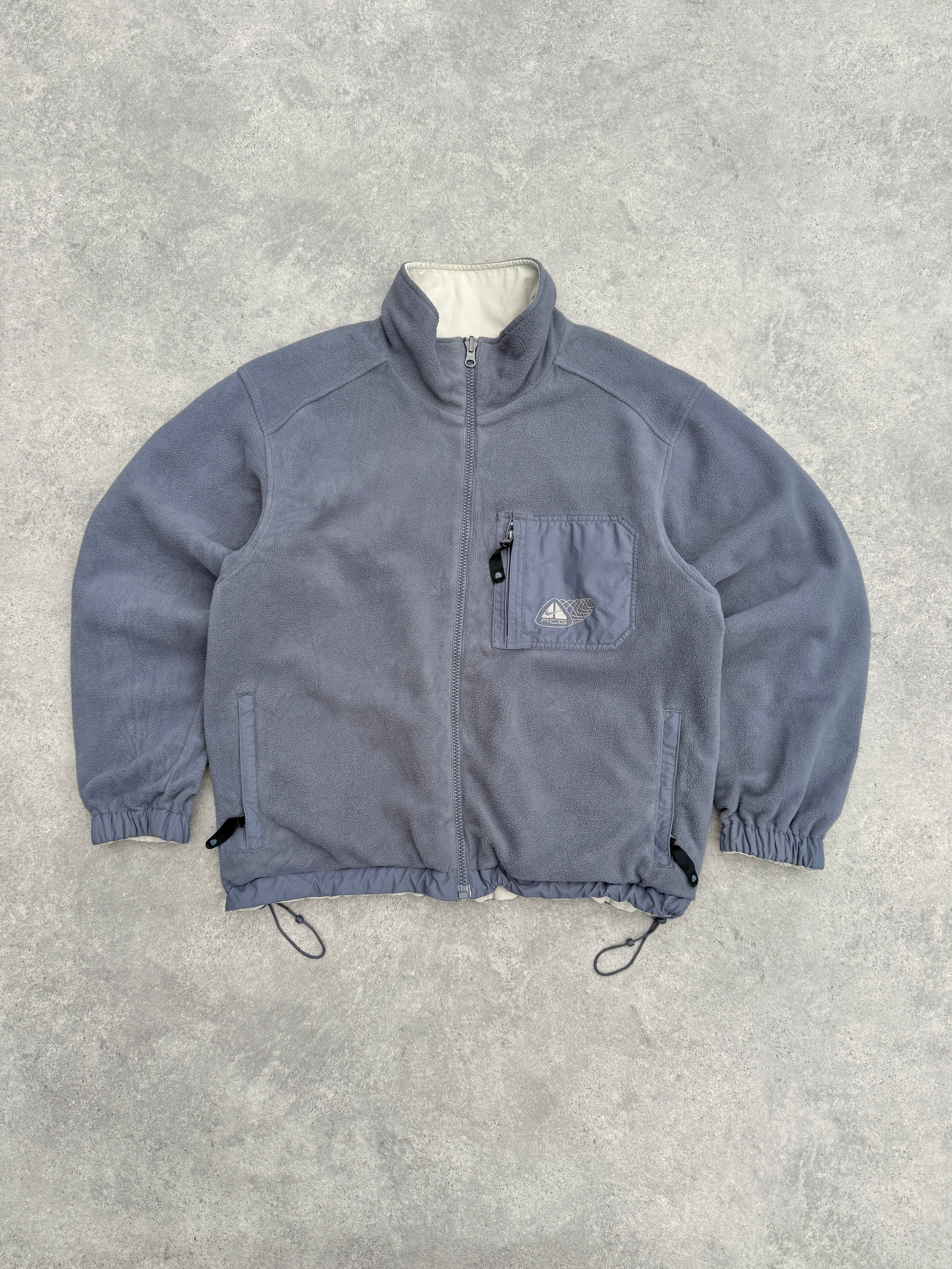 nike acg 2000s reversible storm clad fleece jacket in cream, fleece side front view