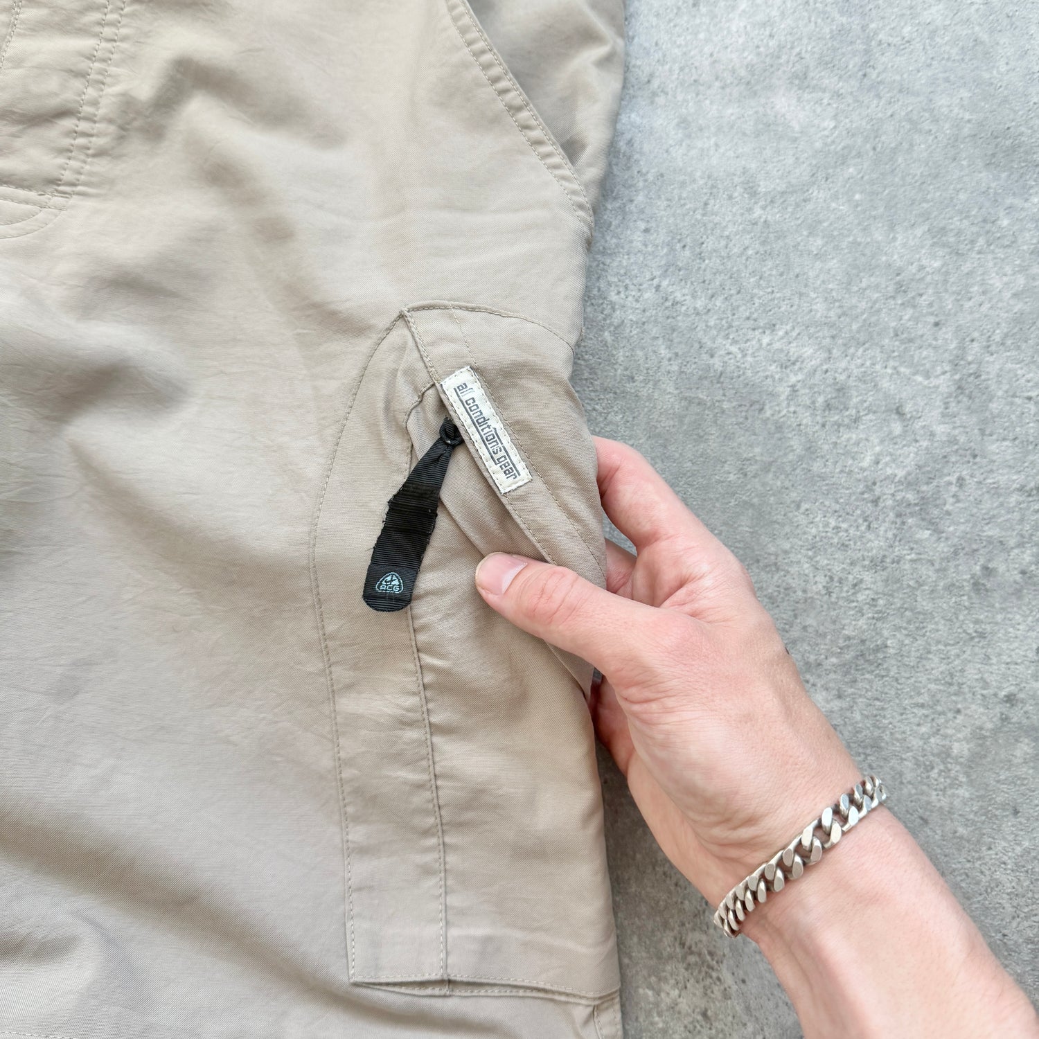 Nike ACG 2000s technical comvertible cargo trousers (M)