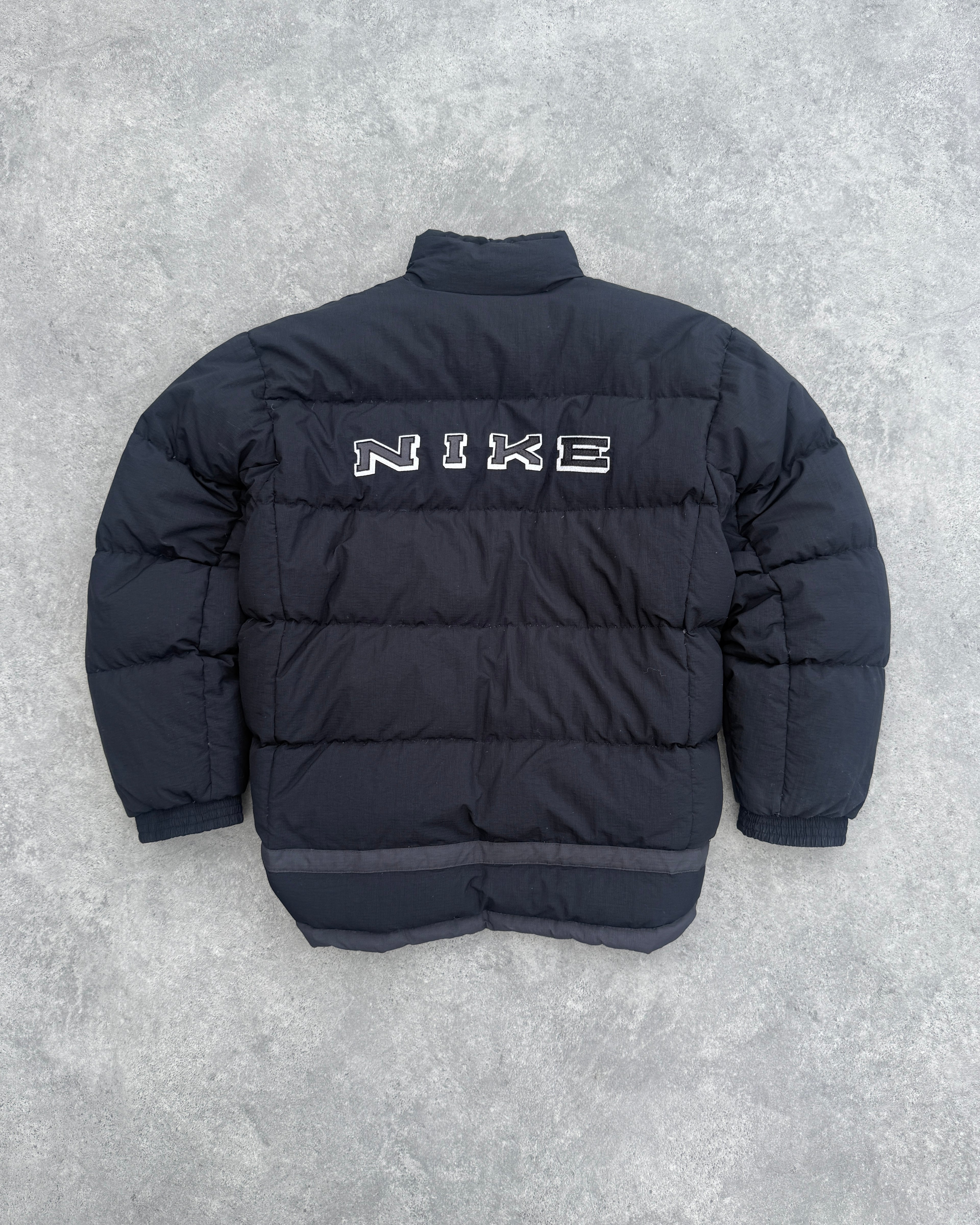 nike 1990s reversible down fill spellout puffer jacket (m)