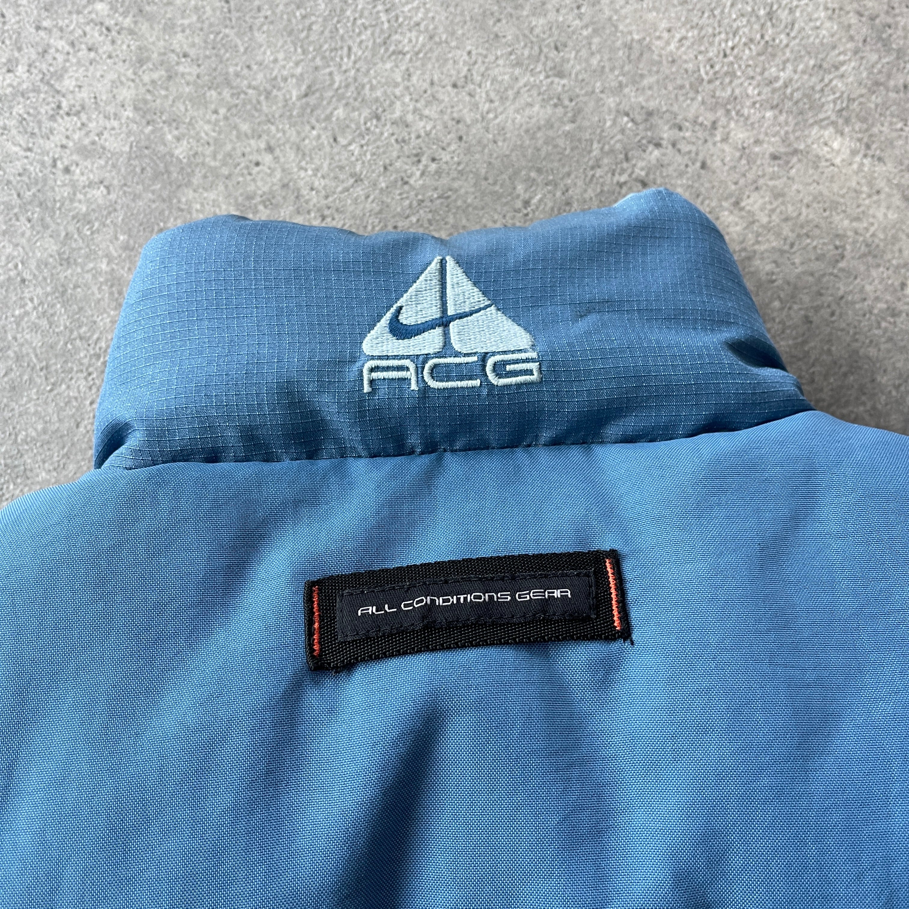 Nike ACG 1990s heavyweight down fill puffer gilet (M)