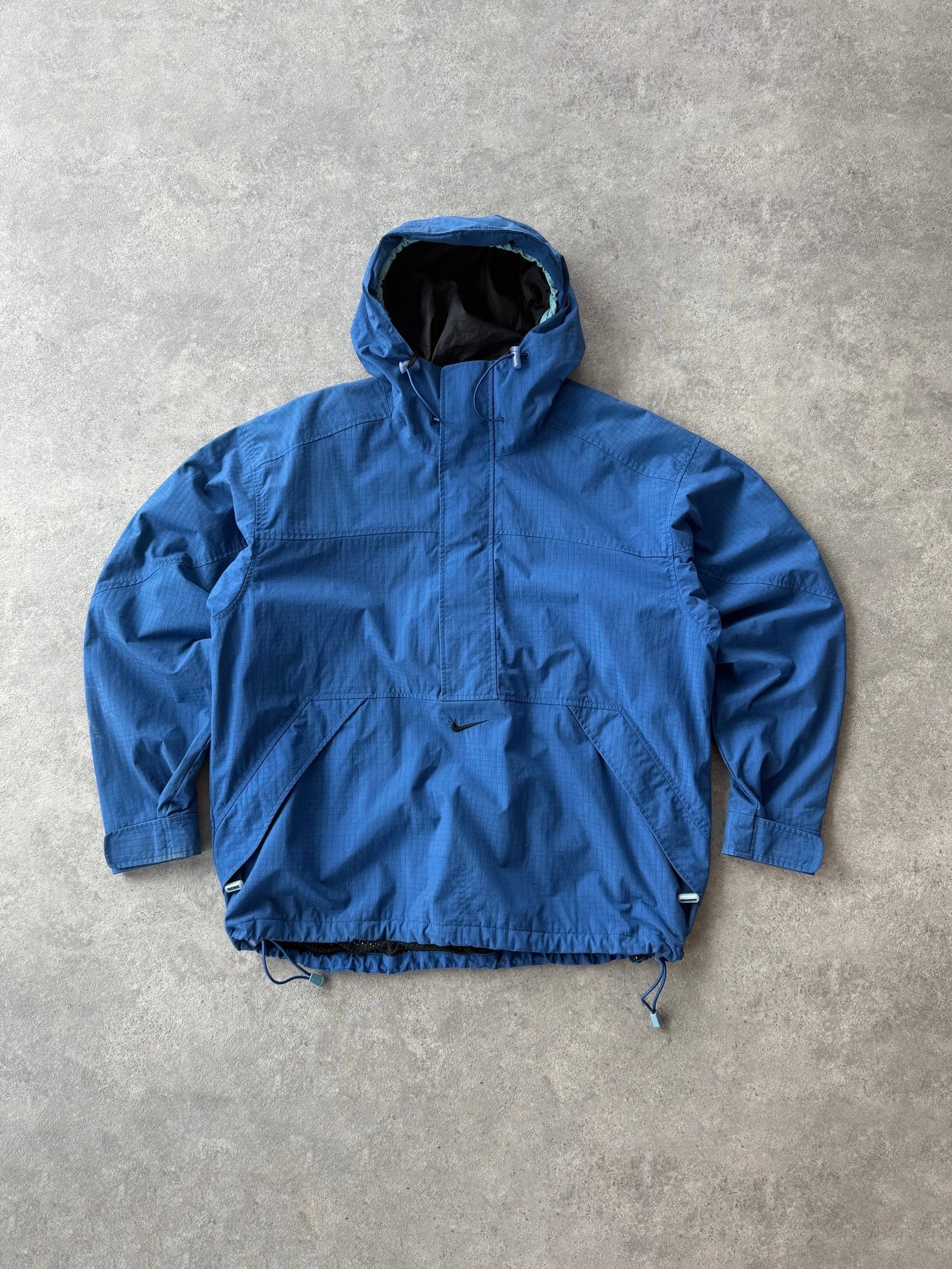 nike acg 1990s lightweight technical ripstop anorak in blue, front view