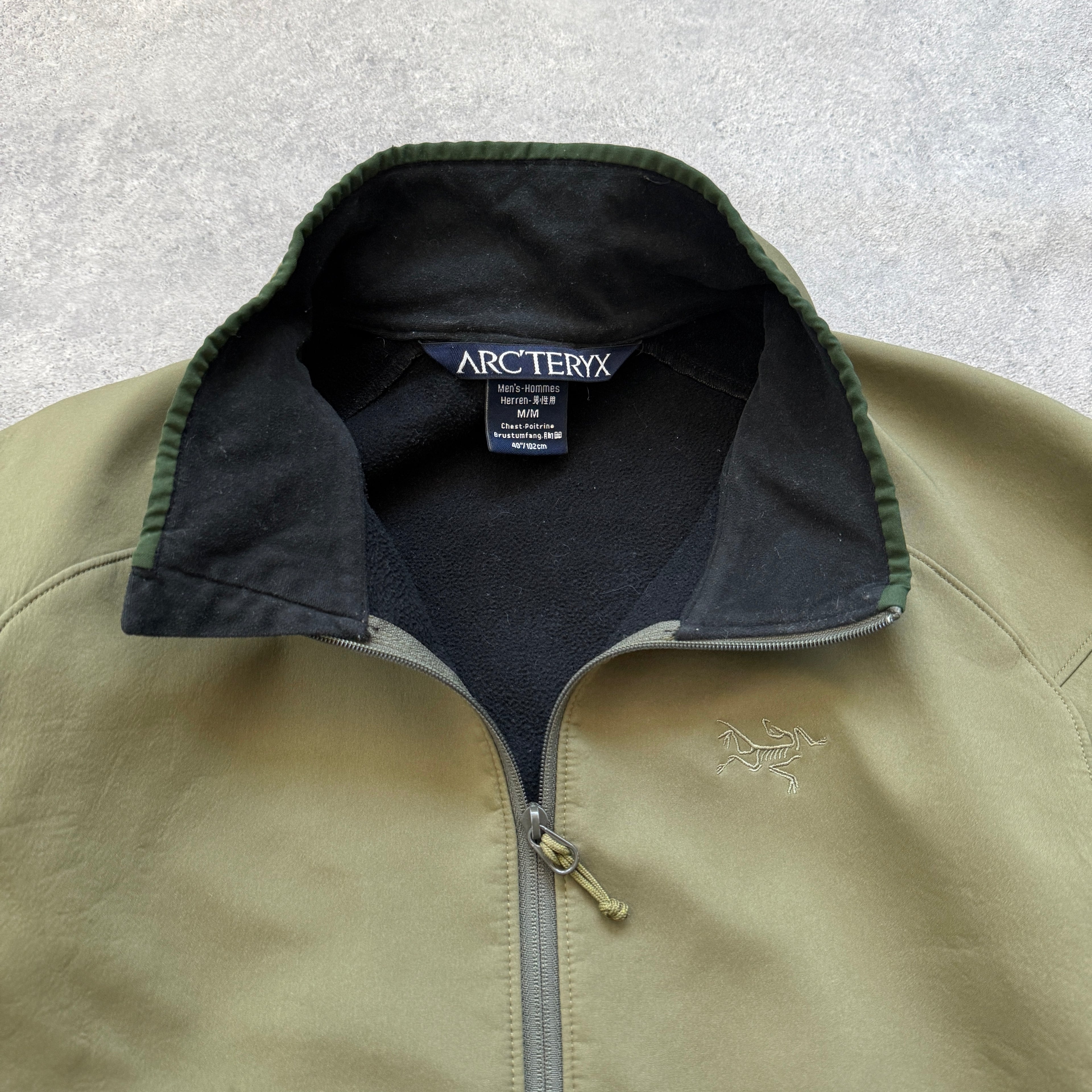 Arc’teryx 2000s technical soft shell jacket (M)