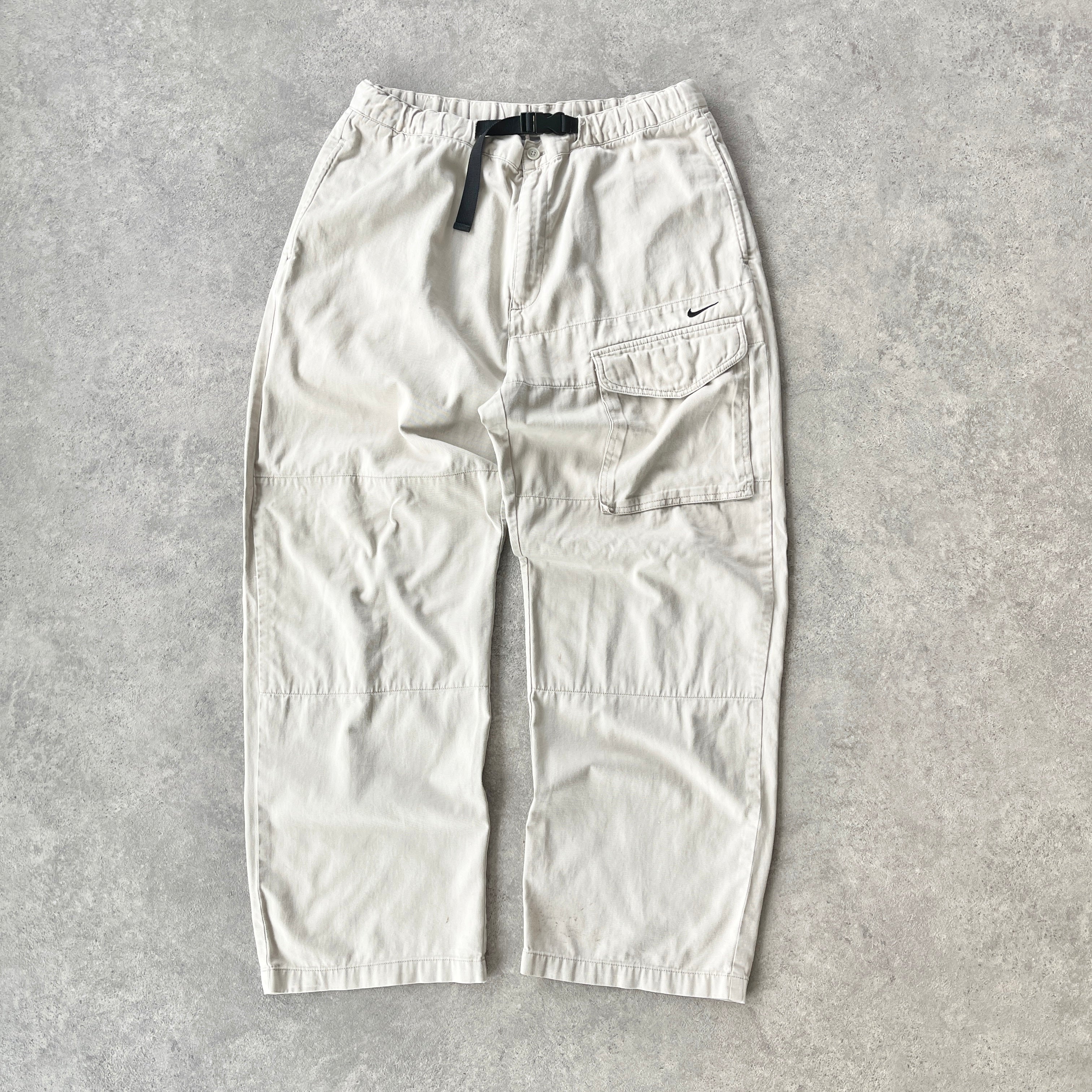 Nike 2000s technical cargo trousers (XL)