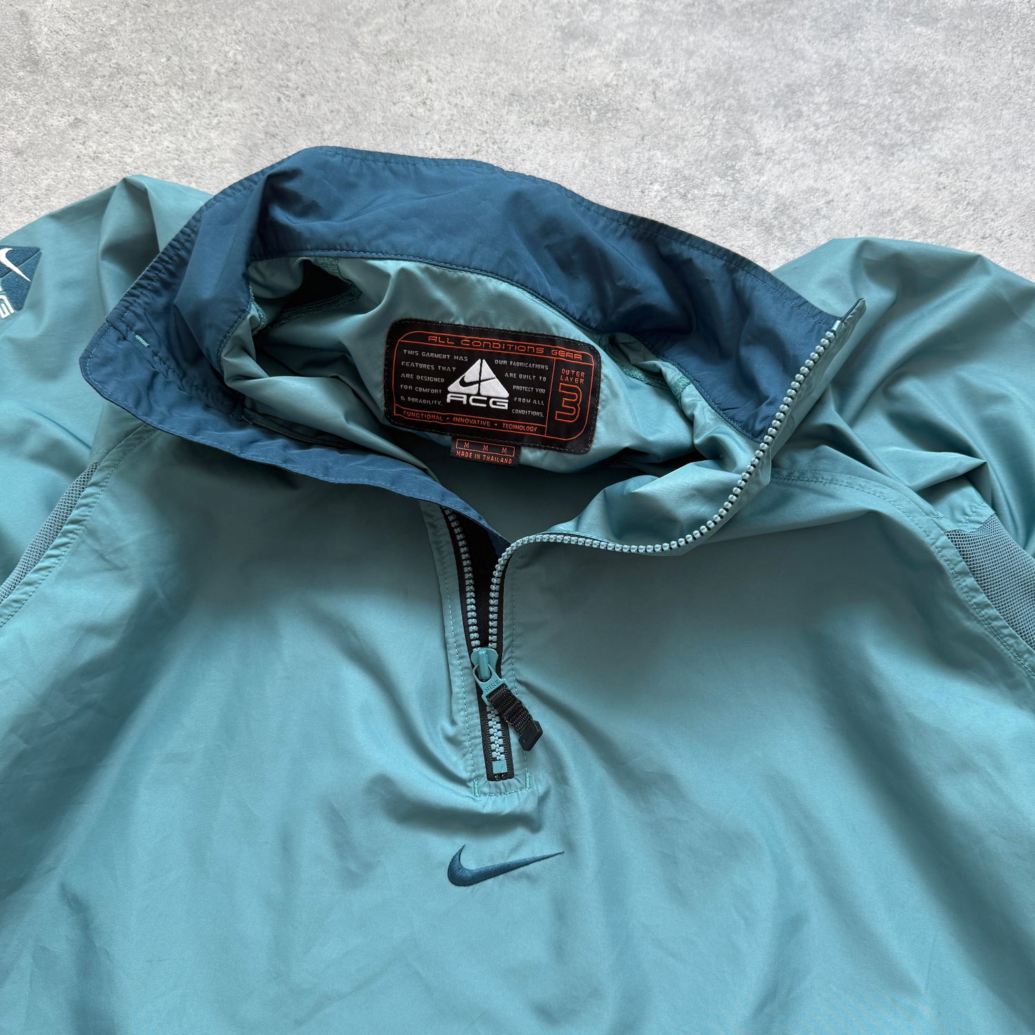 Nike ACG 1990s 1/4 zip technical lightweight shell jacket (M)