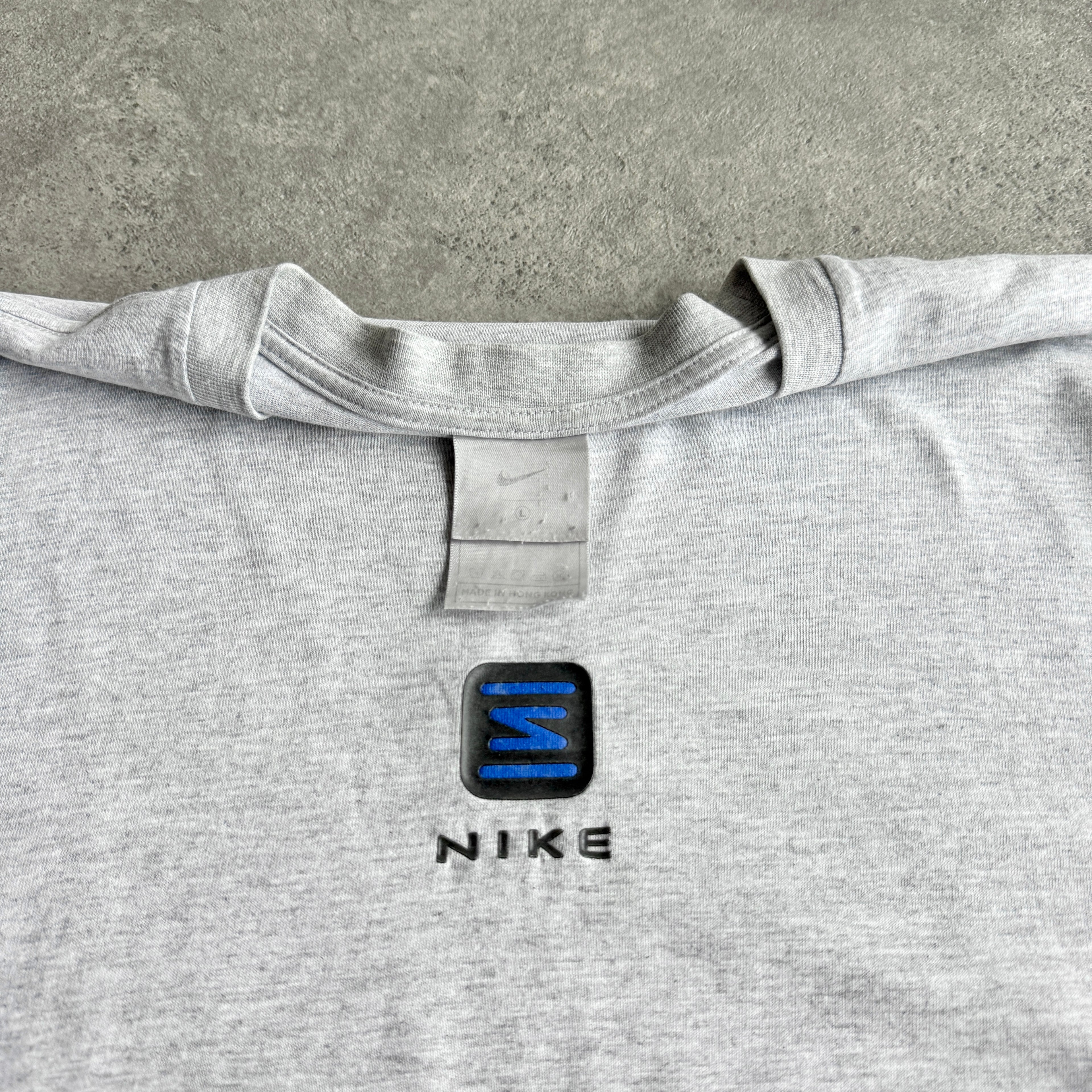 Nike Shox 2000s heavyweight spellout graphic t-shirt (L)
