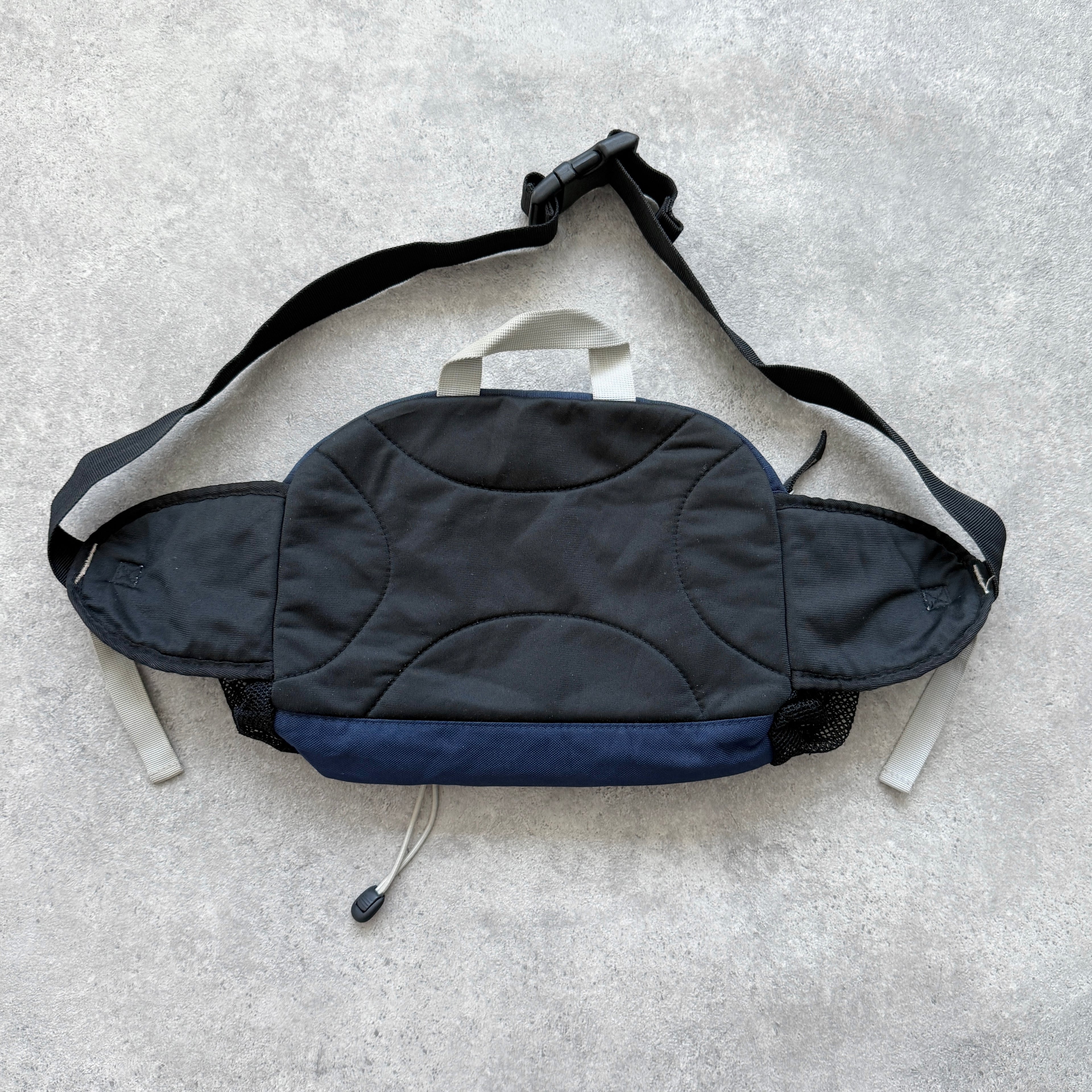 Nike 1990s cross body technical utility bag (13”x10”)