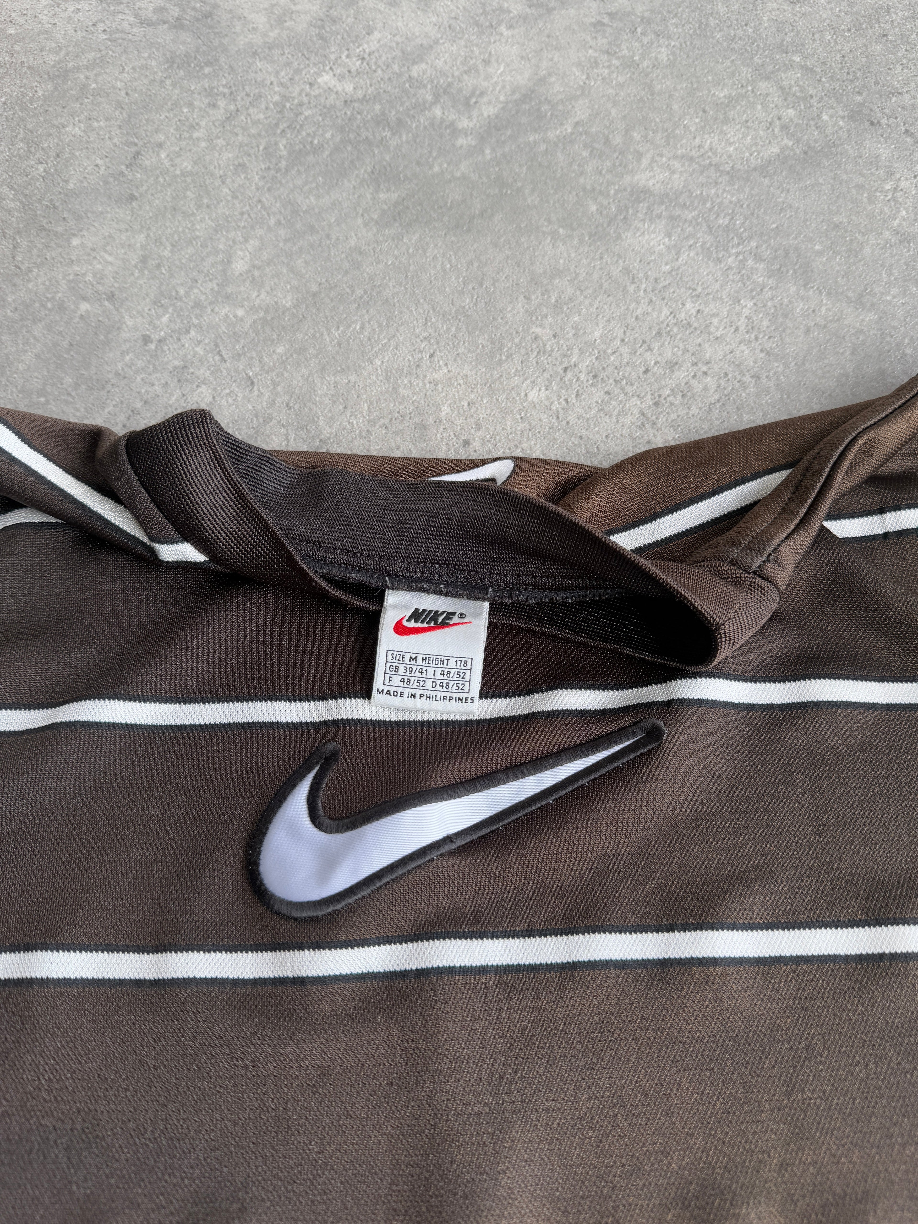 nike 1990s heavyweight striped t-shirt in faded black, back view