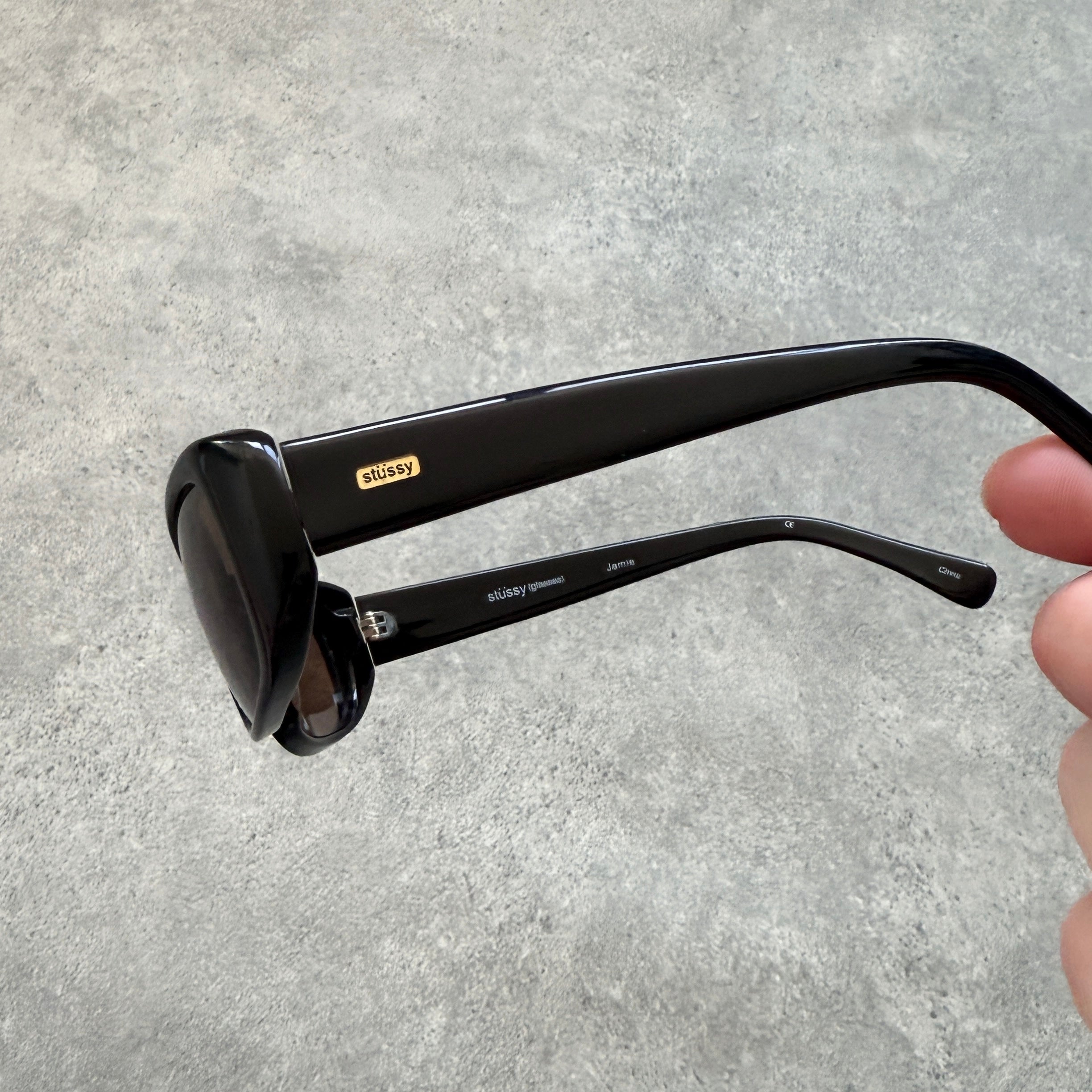Stussy 2000’s ‘jamie’ black sunglasses