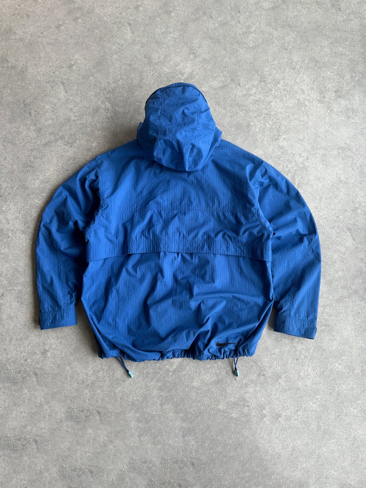 nike acg 1990s lightweight technical ripstop anorak, cuff detail