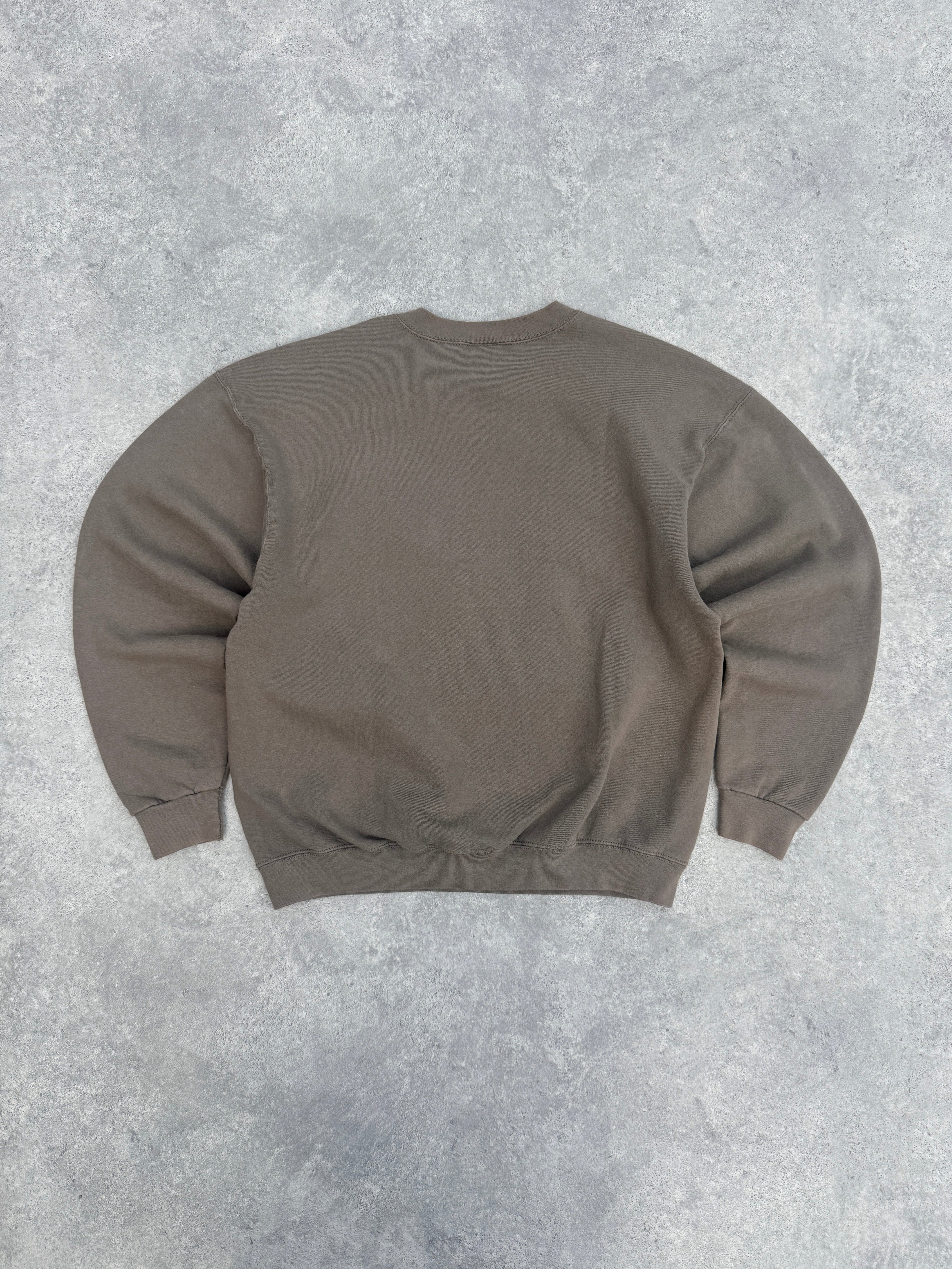 nike acg 1990s heavyweight embroidered spellout sweatshirt, chest logo detail