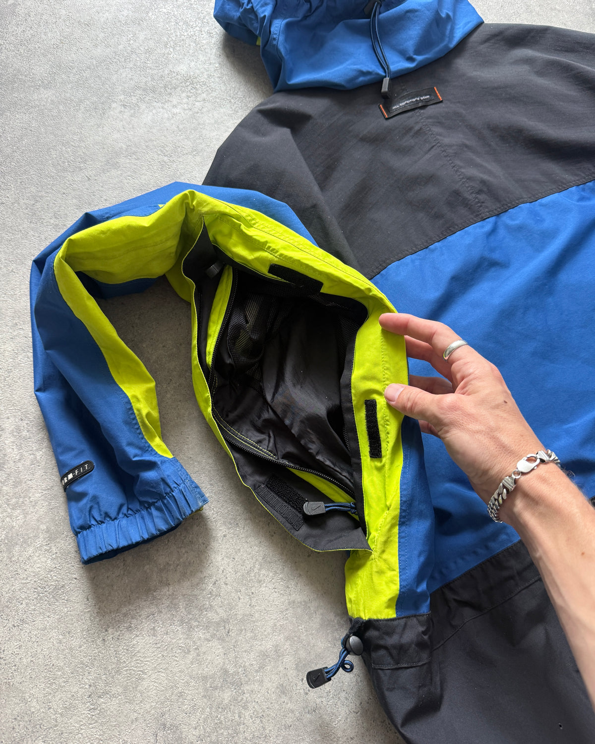 nike acg 1998 storm-fit technical waterproof jacket (L)
