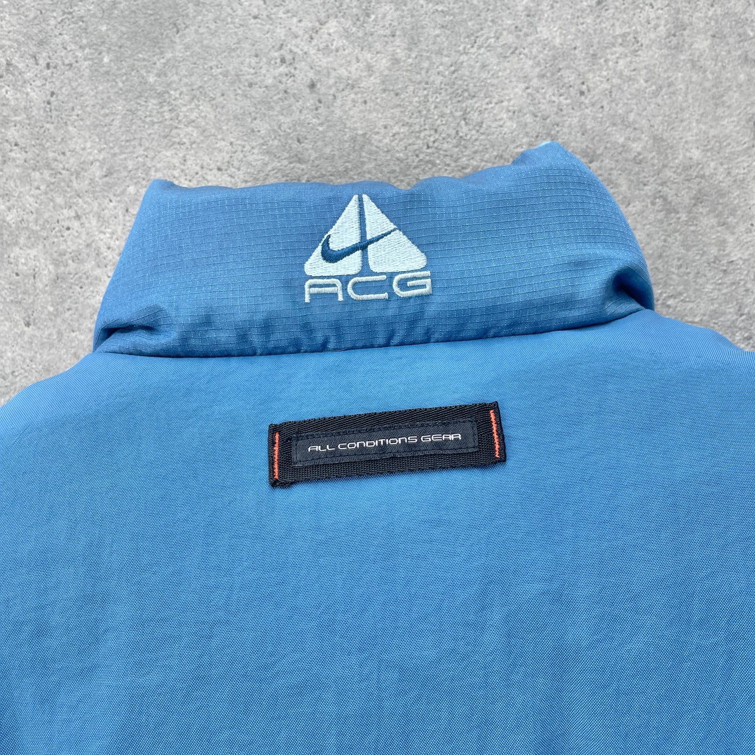 Nike ACG 1990s heavyweight down fill puffer gilet (XL)