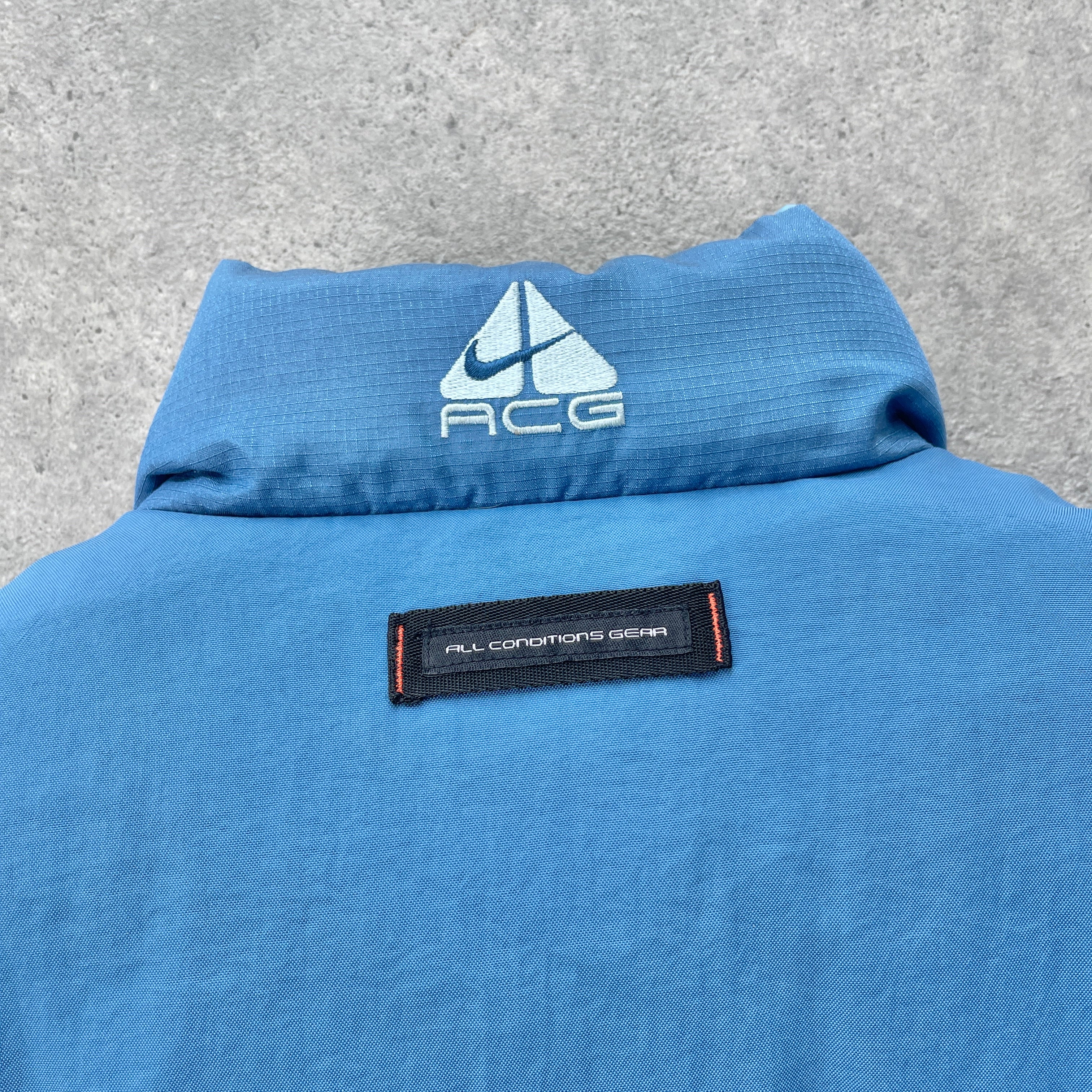 Nike ACG 1990s heavyweight down fill puffer gilet (XL)