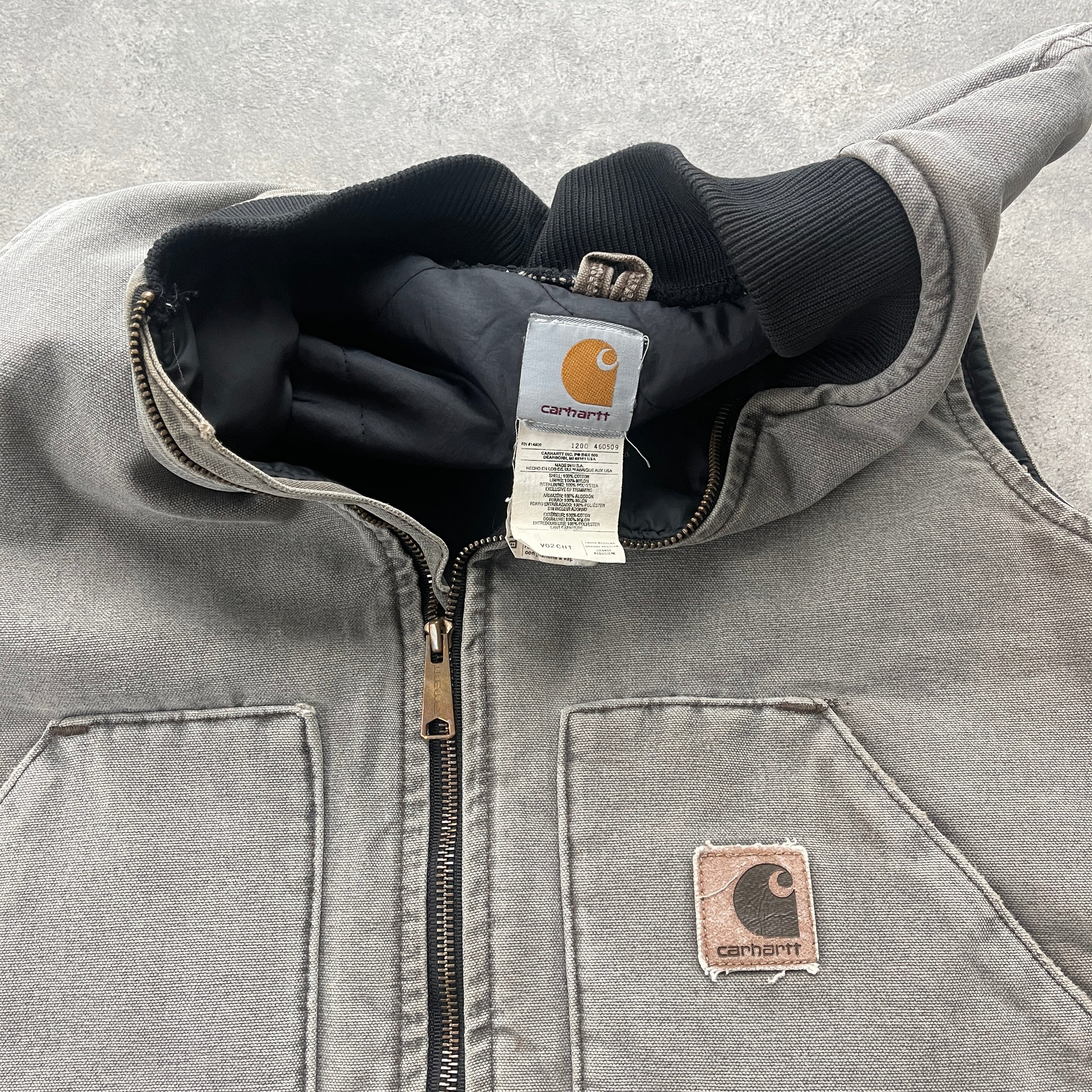 Carhartt 2001 heavyweight quilted vest jacket (L)