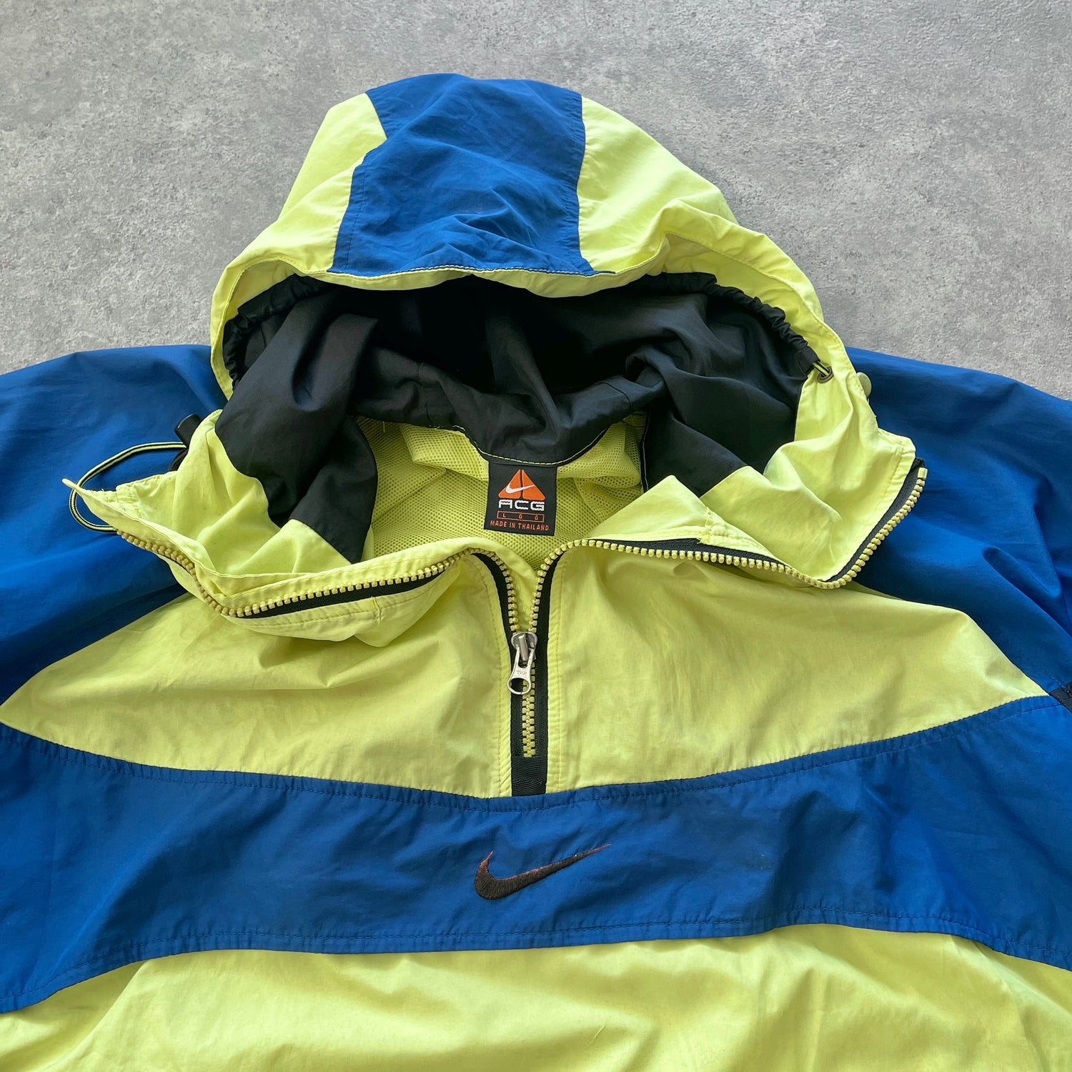 Nike ACG 1990s packable lightweight waterproof shell jacket (L)