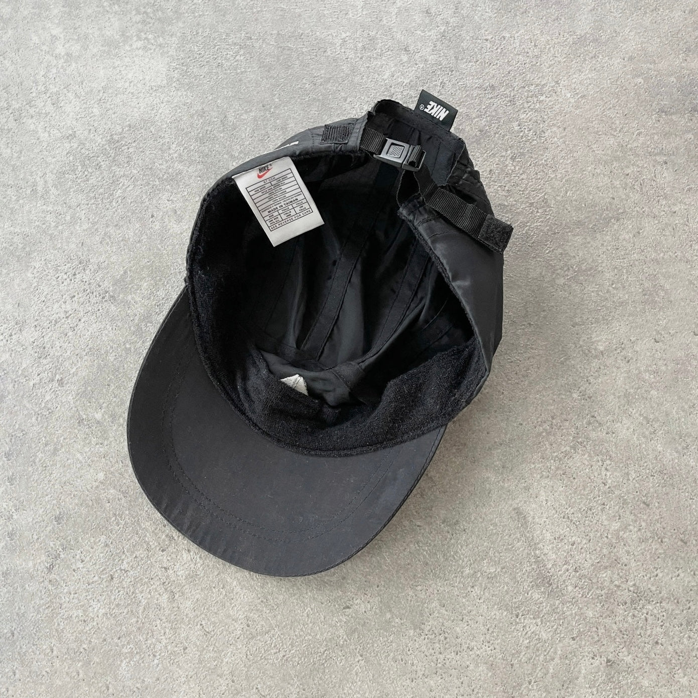 Nike ACG RARE 1990s technical spellout cap