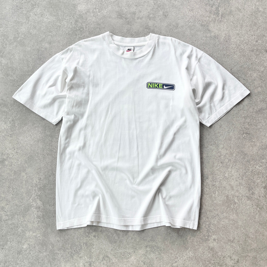 Nike Air 1990s heavyweight graphic t-shirt (M)