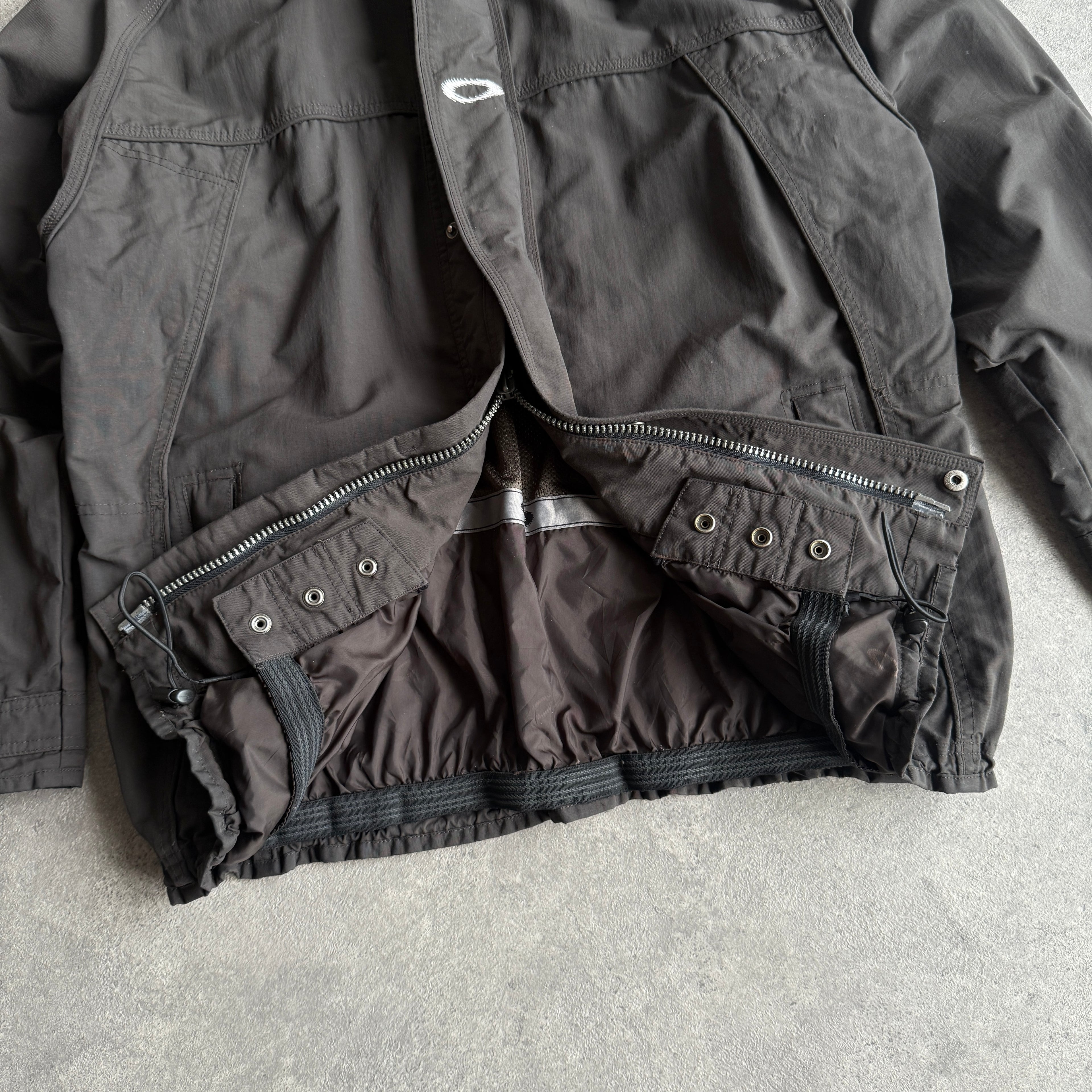 Oakley Software RARE 2000s heavyweight waterproof technical jacket (L)