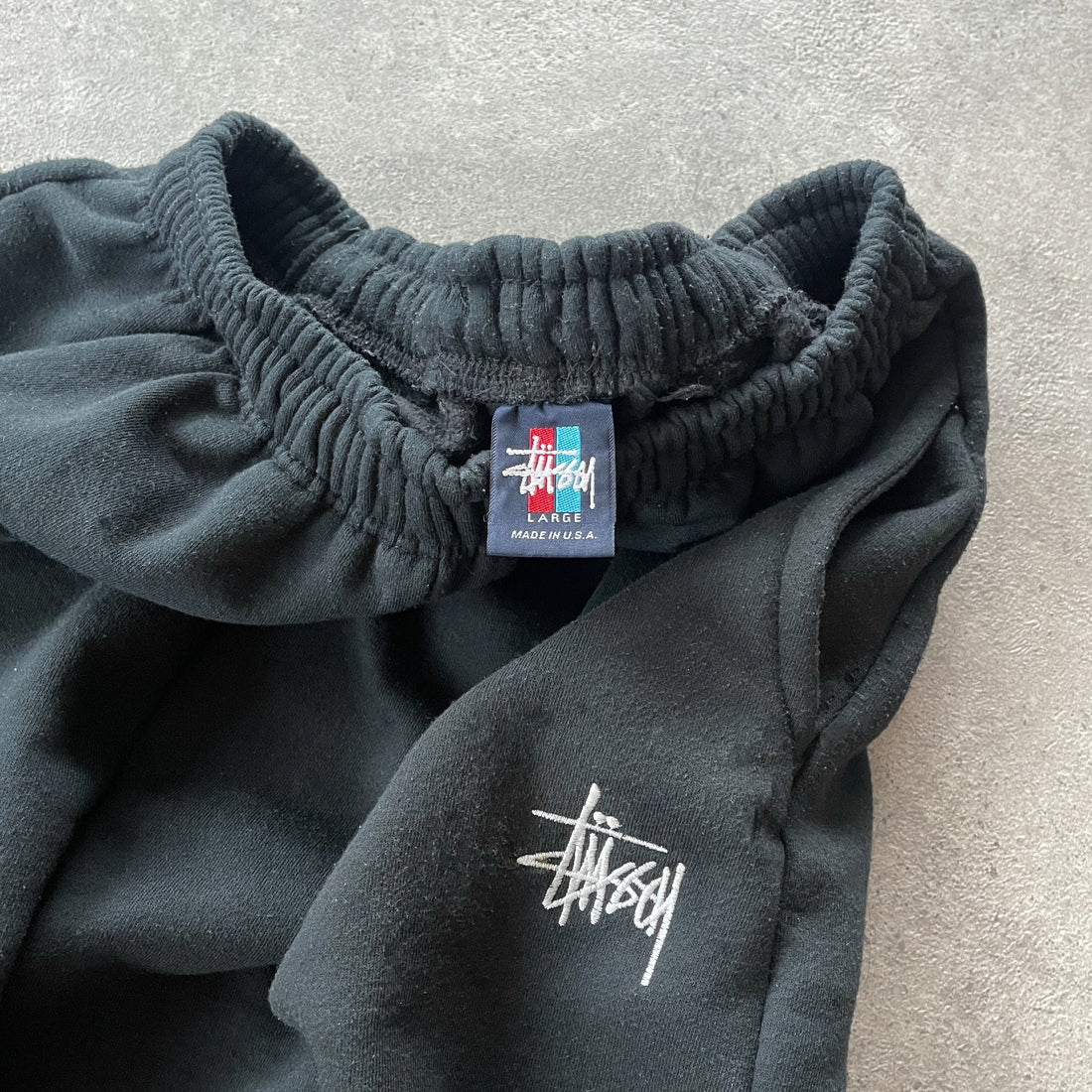 Stussy 1990s heavyweight embrodiered joggers (L)