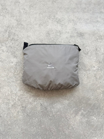 nike acg 1990s packable shell jacket, swoosh and acg logo detail
