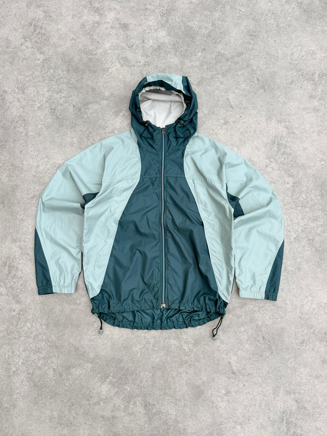 nike acg 1990s technical colour block packable lightweight jacket (m)