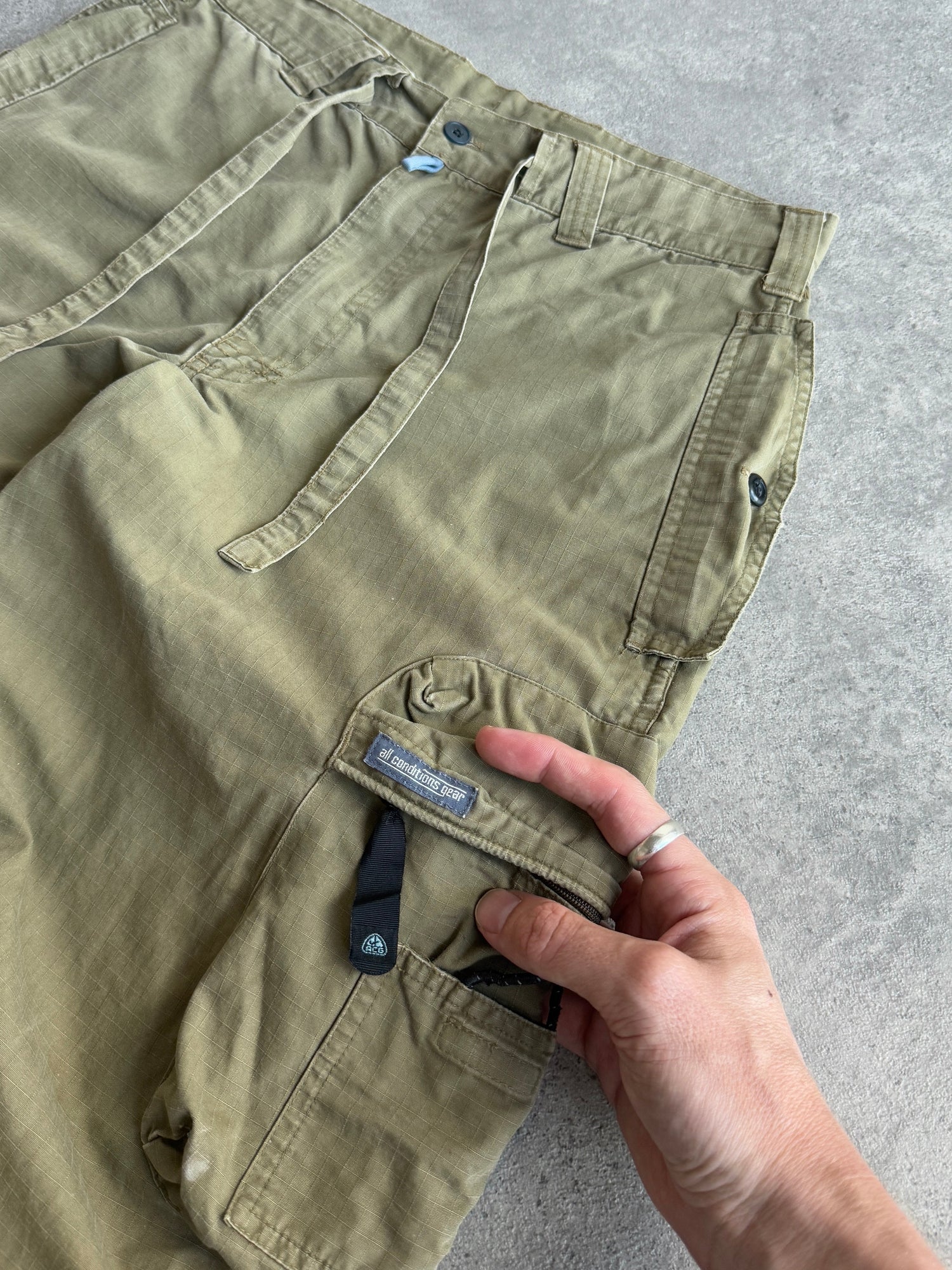 nike acg 2000s technical ripstop cargo trousers in olive green, back view