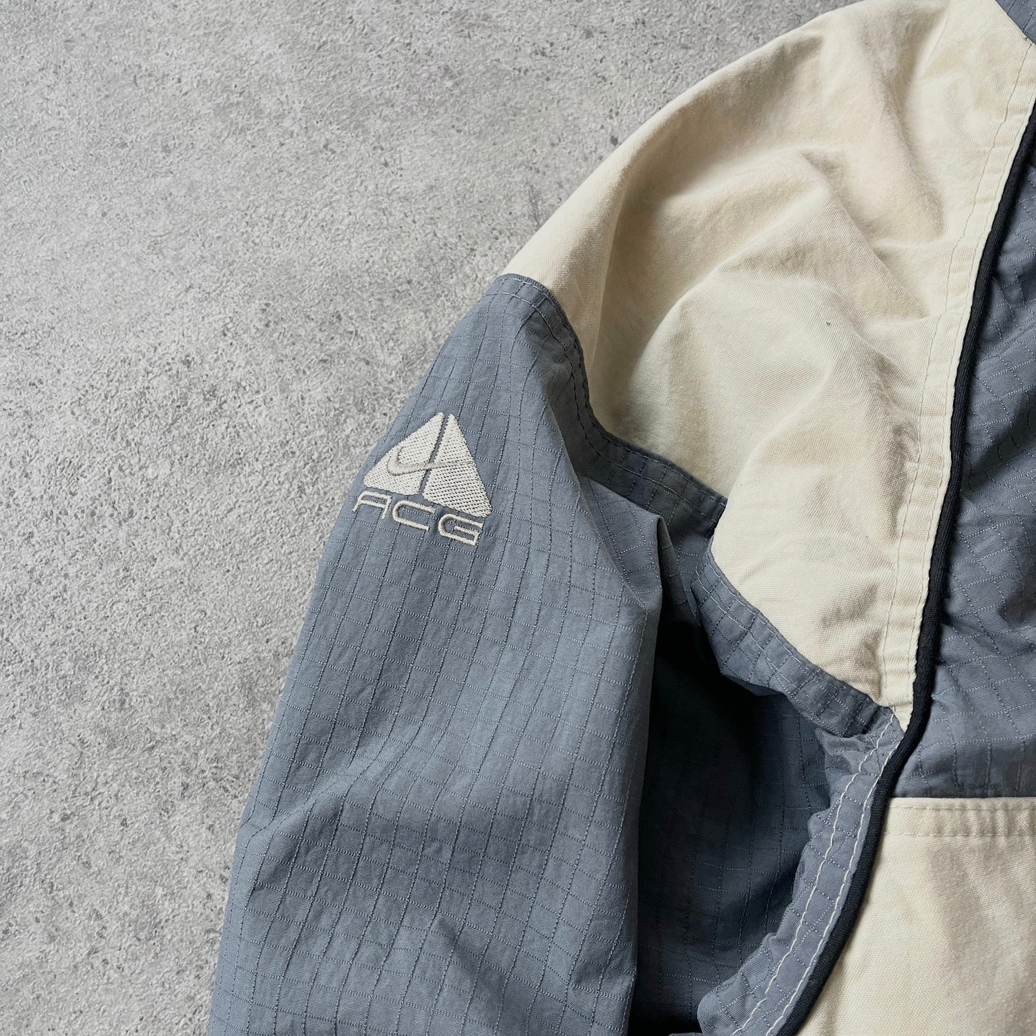 Nike ACG RARE 1990s stormfit heavyweight fleece lined padded jacket (L)