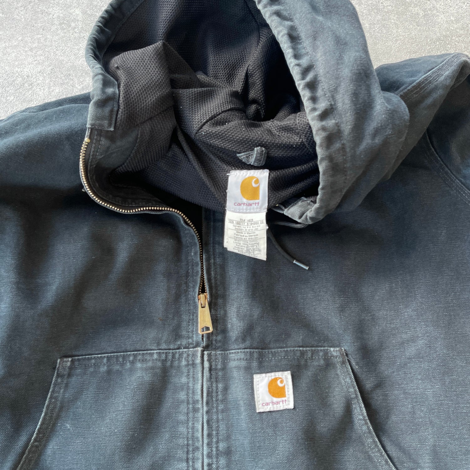 Carhartt 2009 heavyweight active hooded jacket (XL)