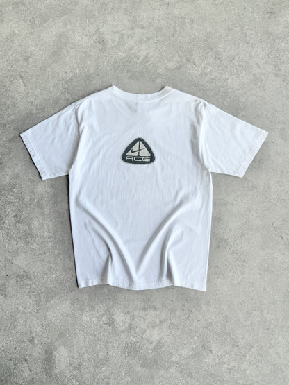 nike acg 2000s heavyweight graphic t-shirt (m)