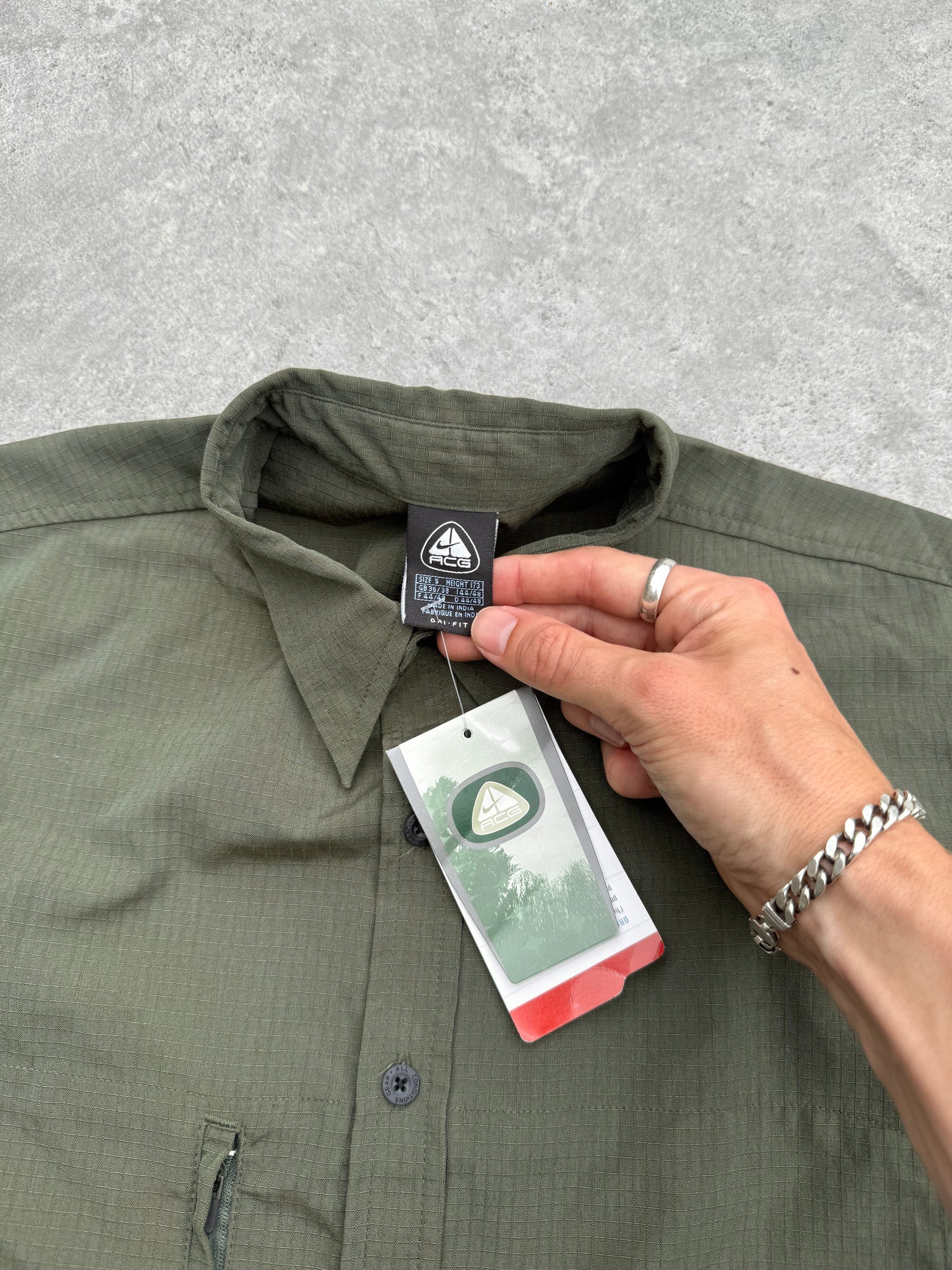 nike acg 2000s deadstock technical dri-fit ripstop shirt in olive green, back view